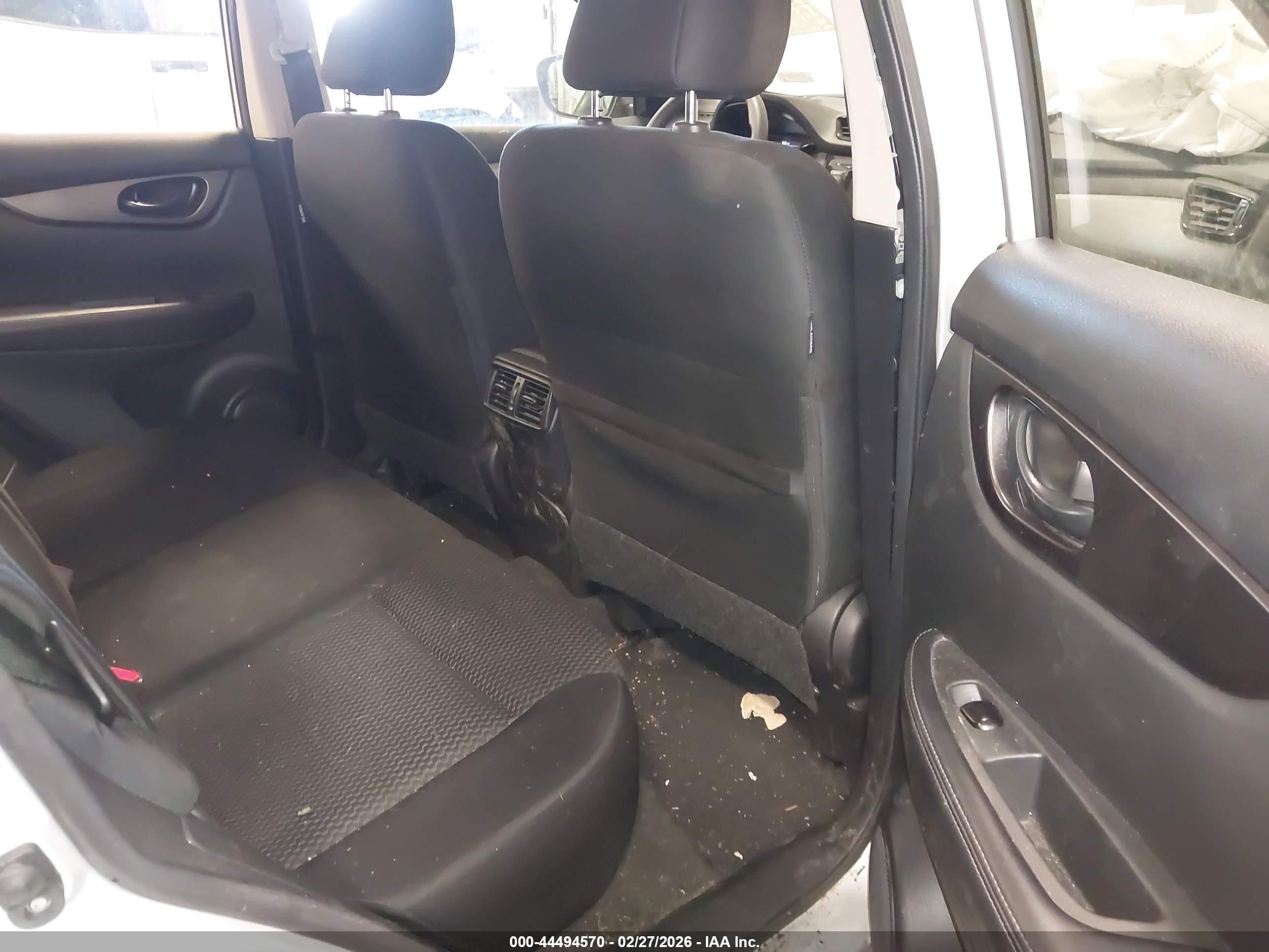 NISSAN ROGUE image 8