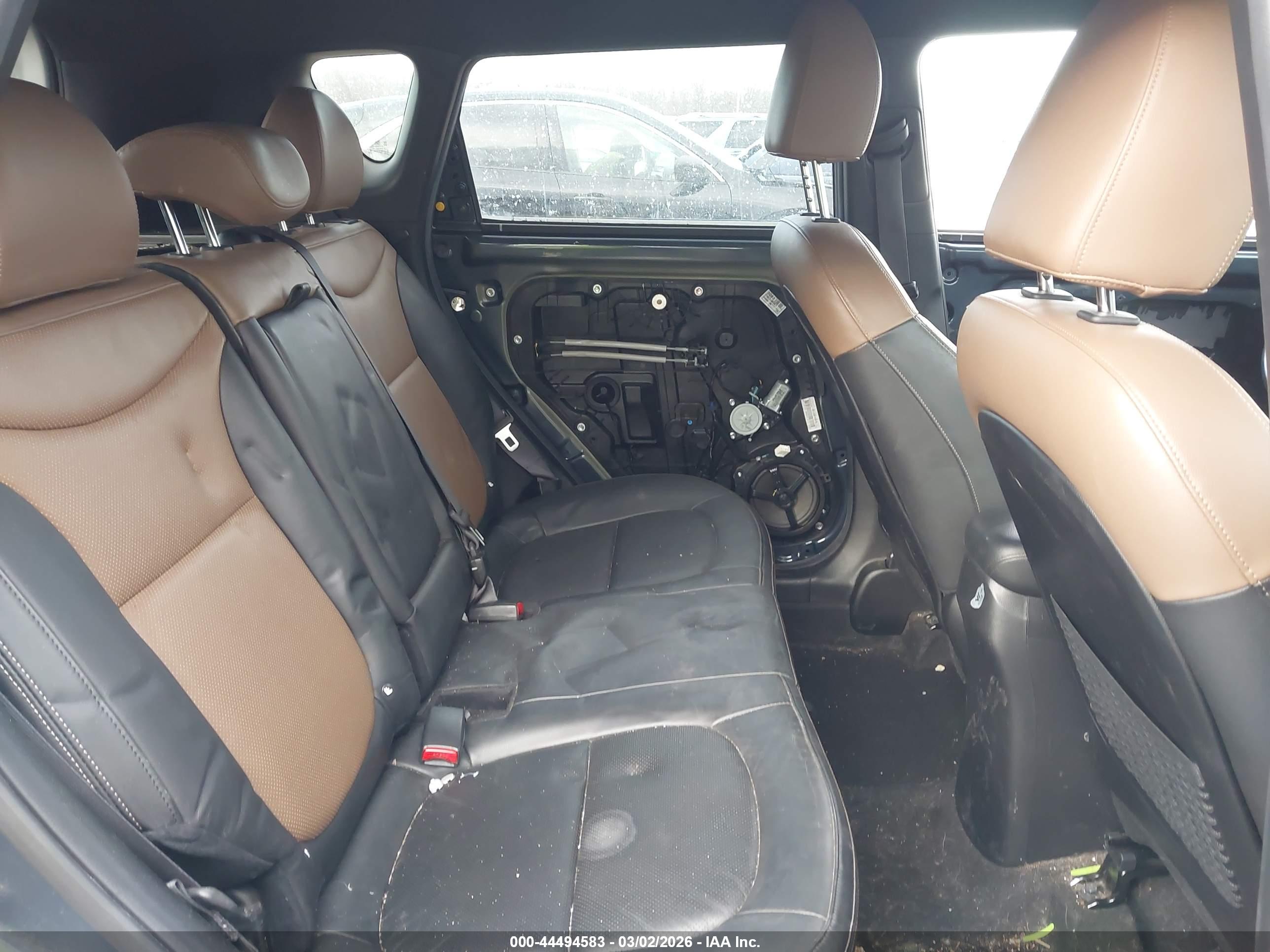 KIA SOUL image 8