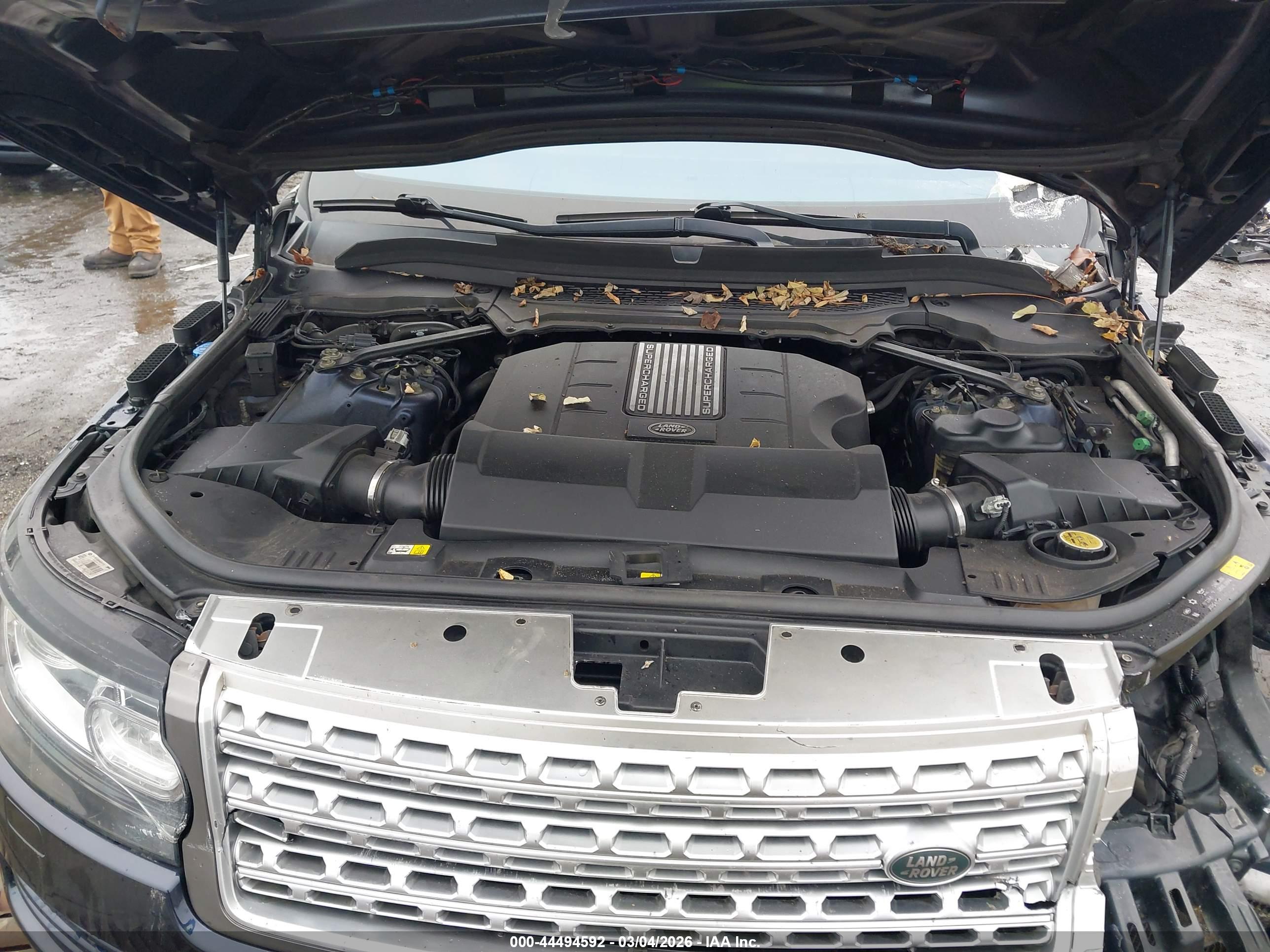 LAND ROVER image 10