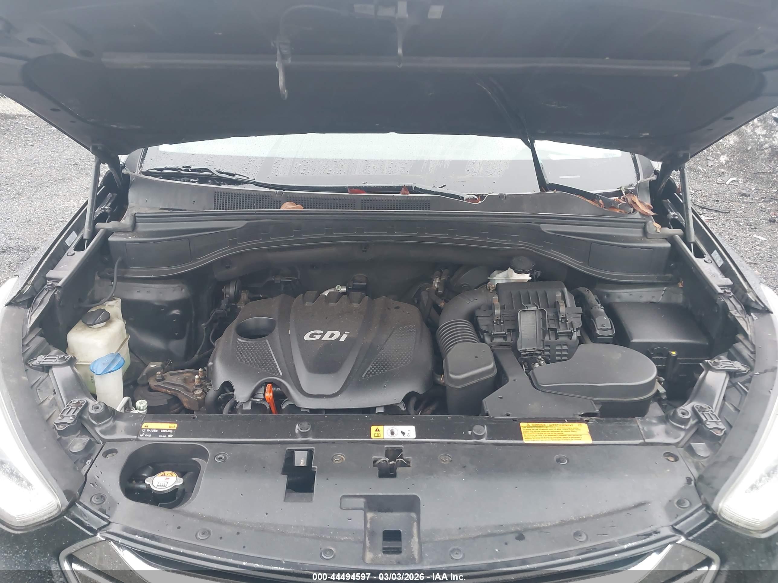 HYUNDAI SANTA image 10