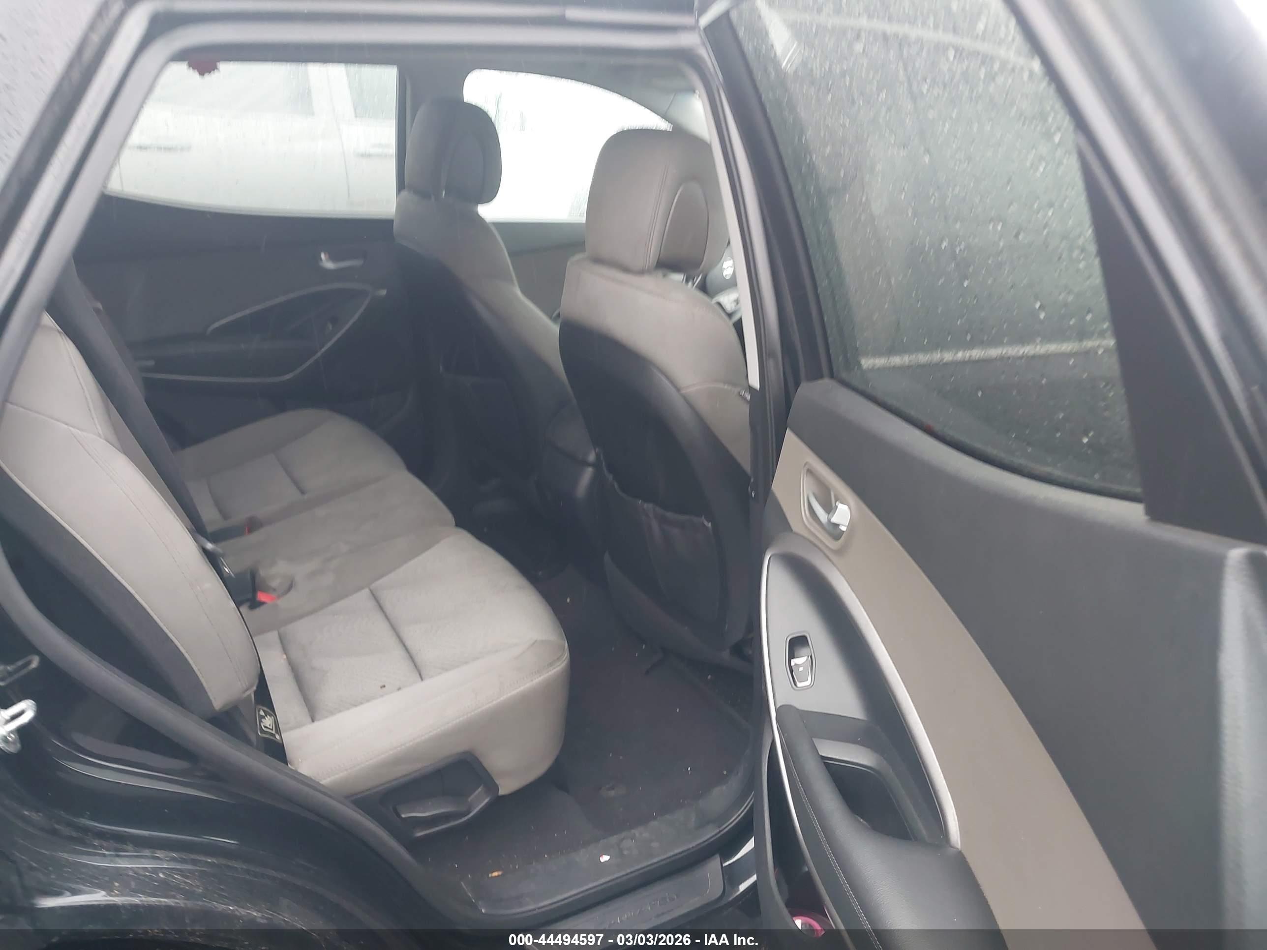 HYUNDAI SANTA image 8