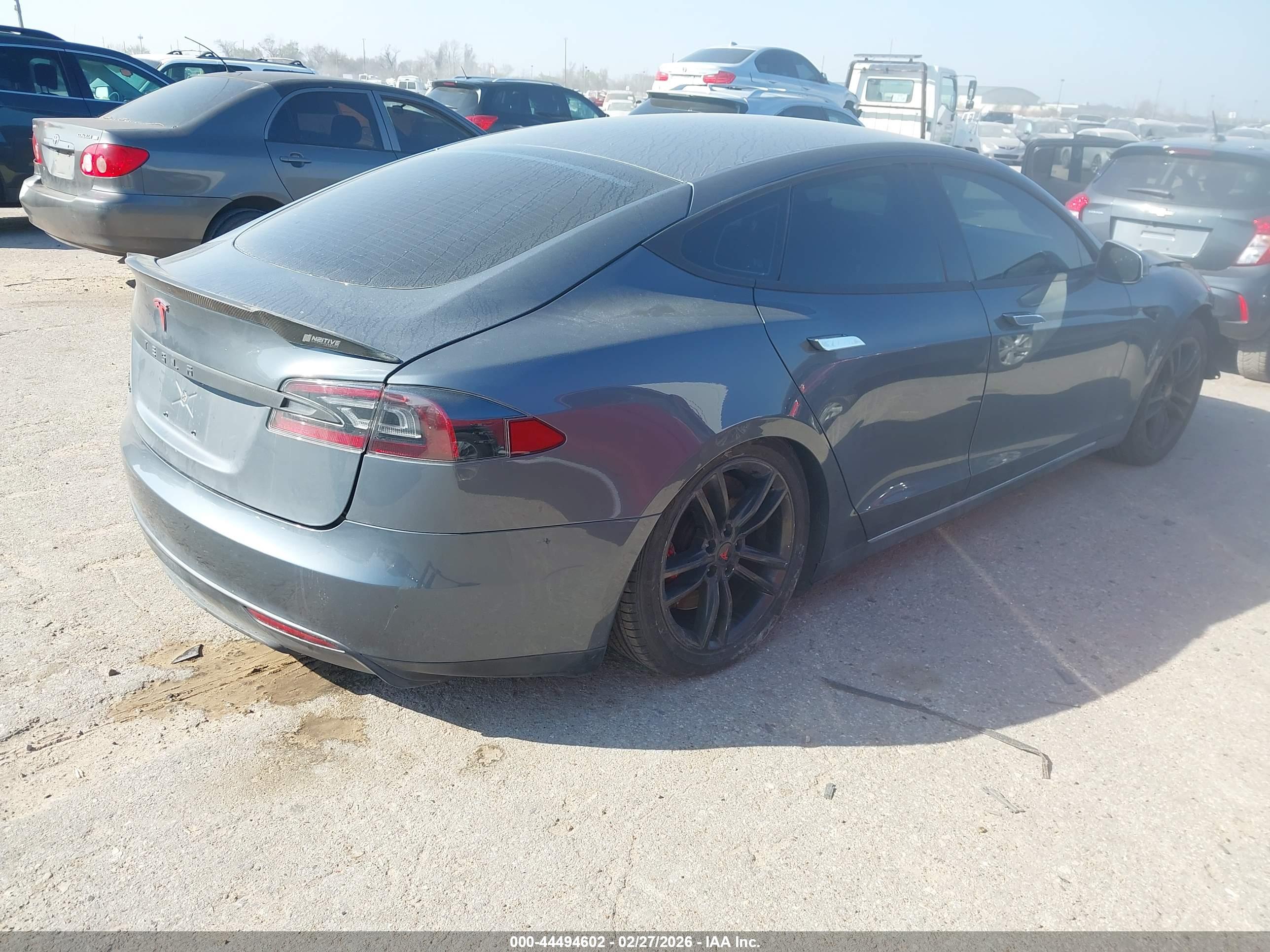 TESLA MODEL image 4