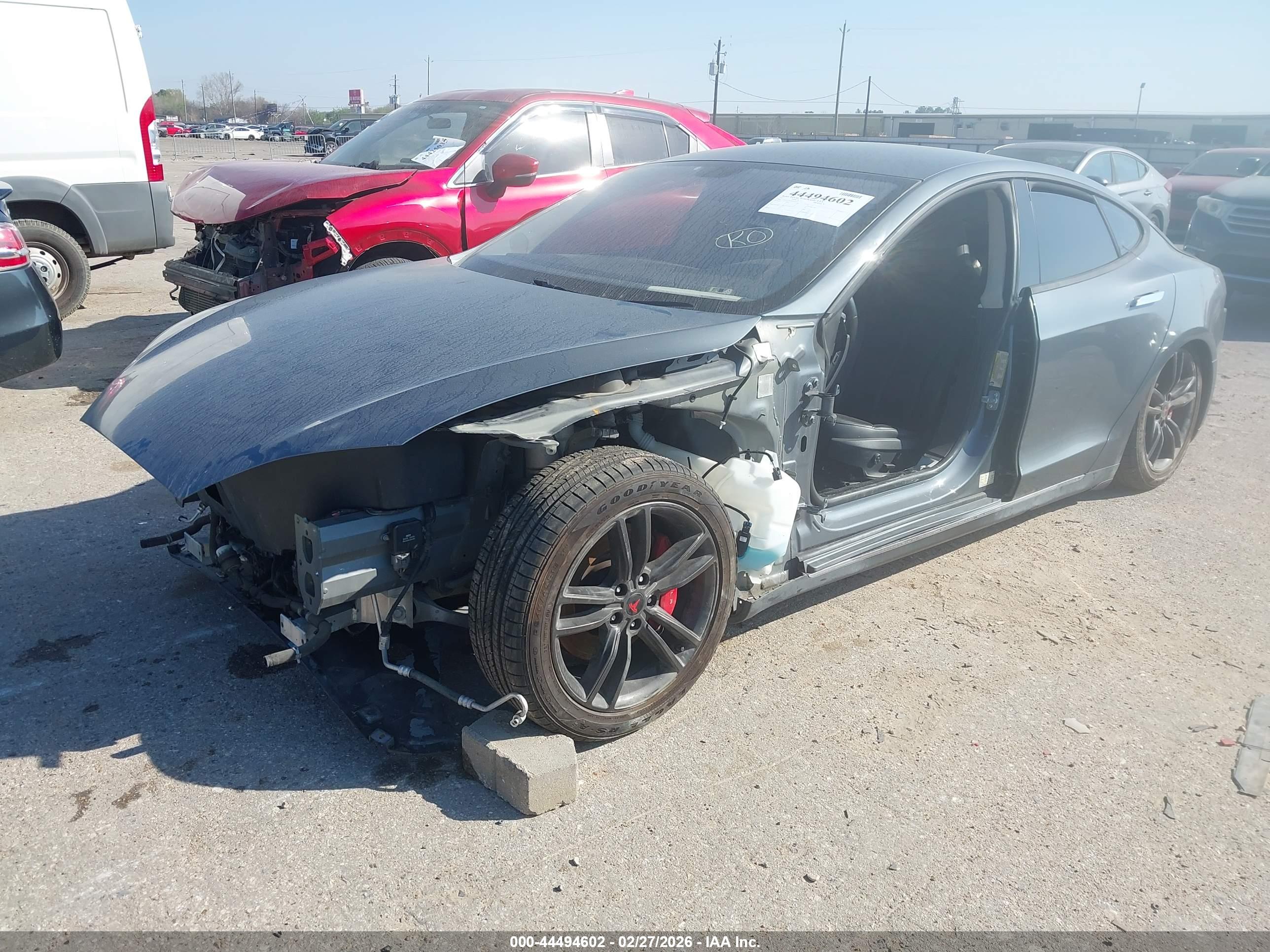 TESLA MODEL image 6