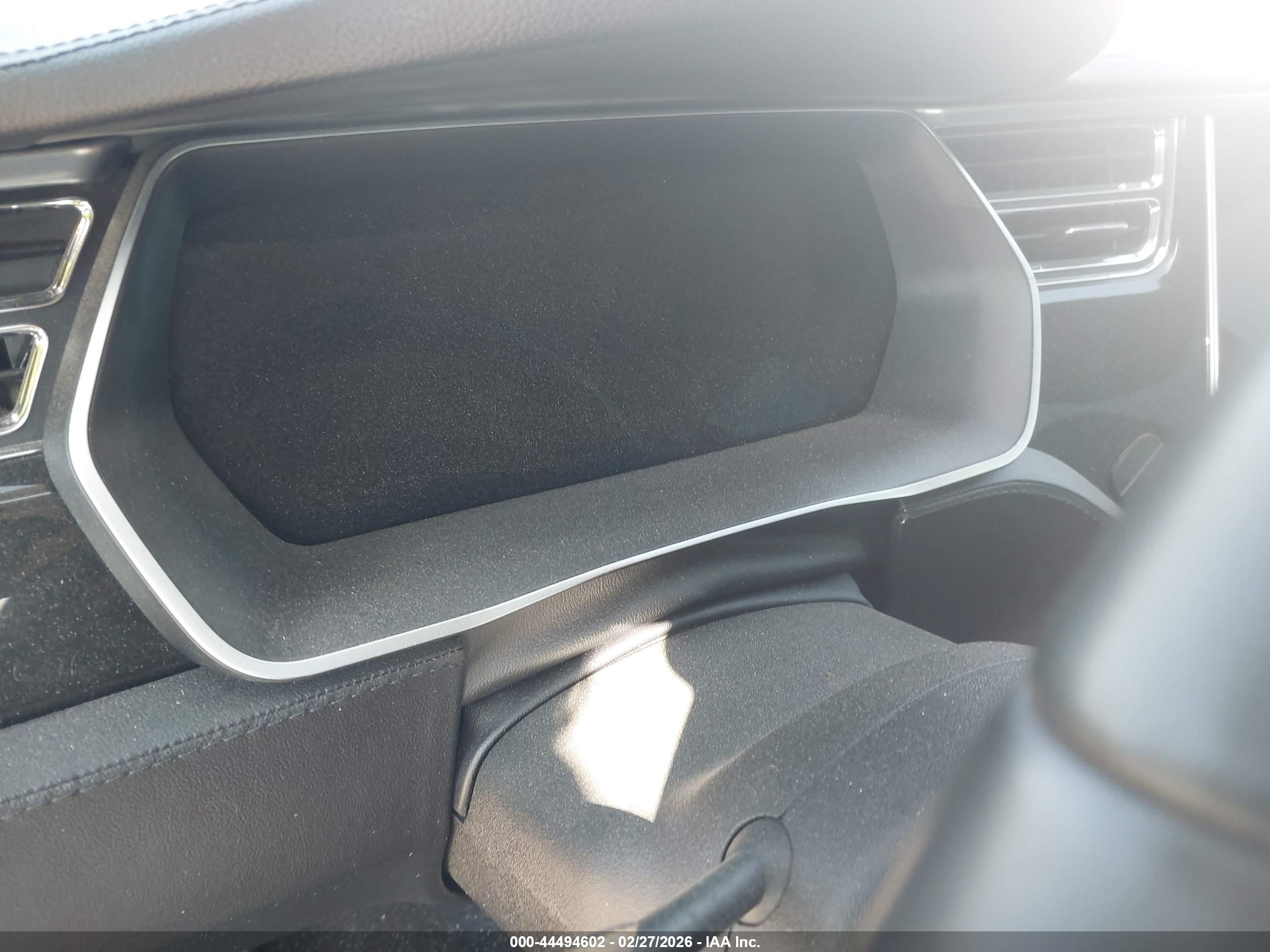 TESLA MODEL image 7