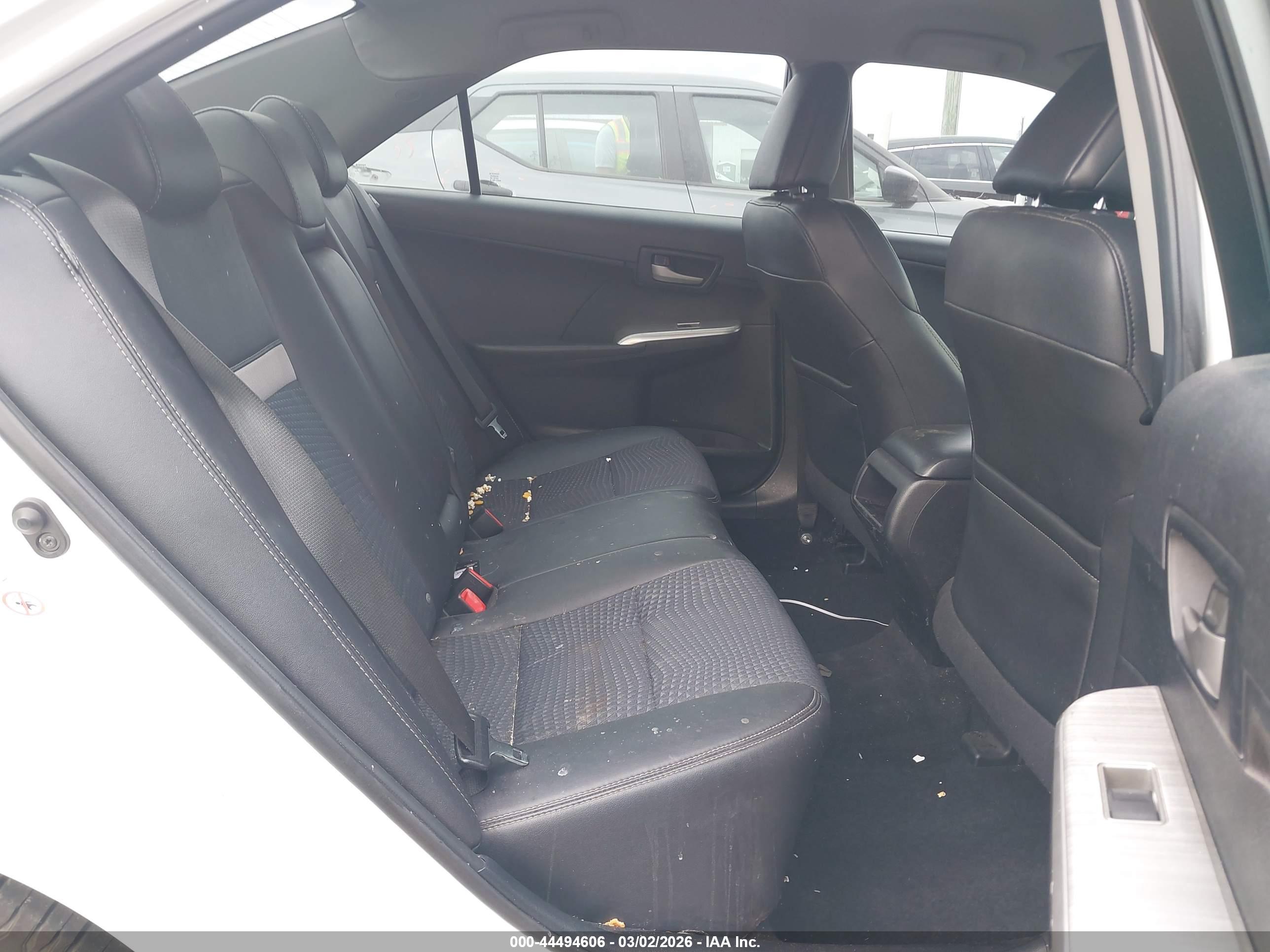 TOYOTA CAMRY image 8