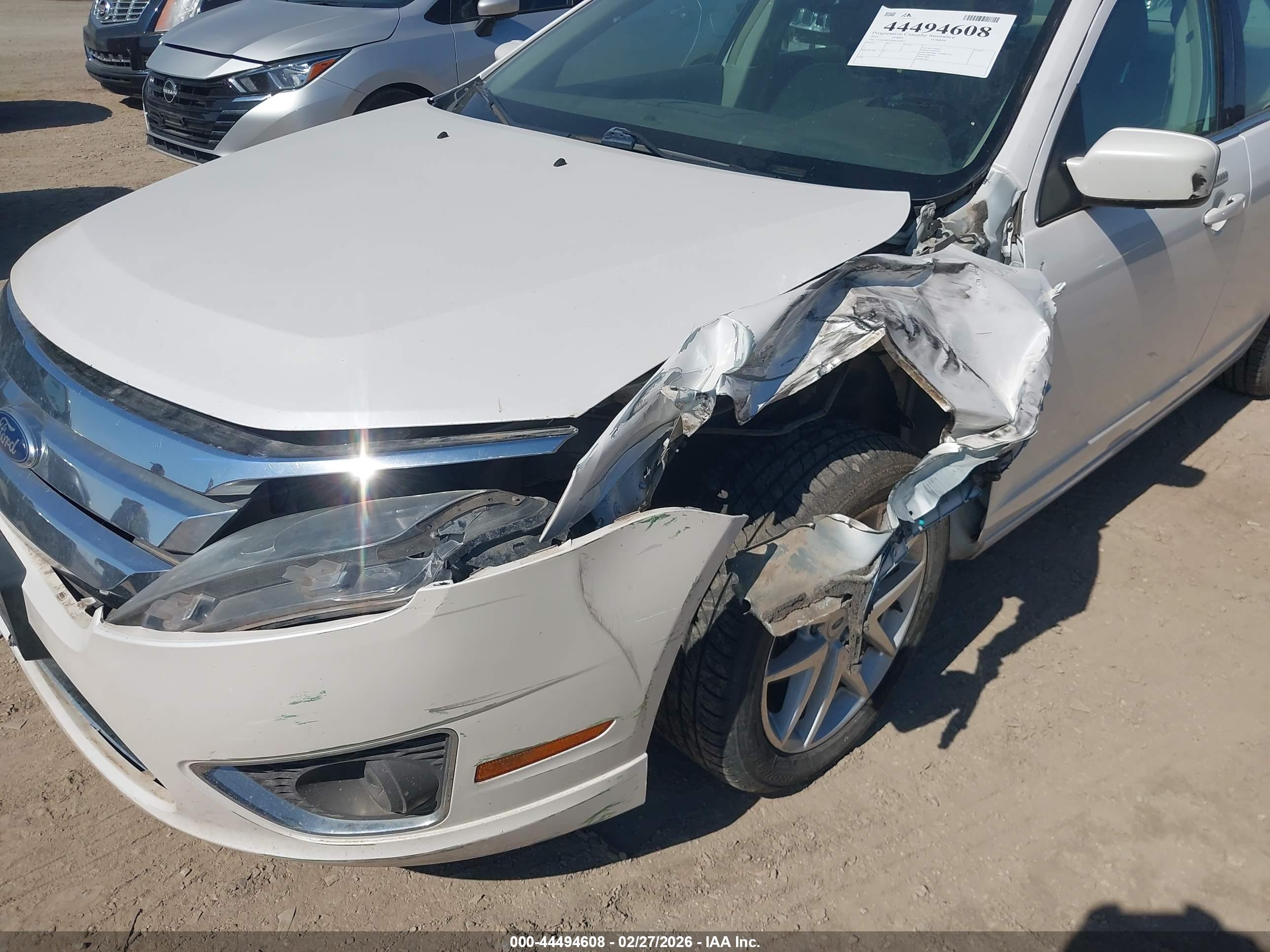 FORD FUSION image 6