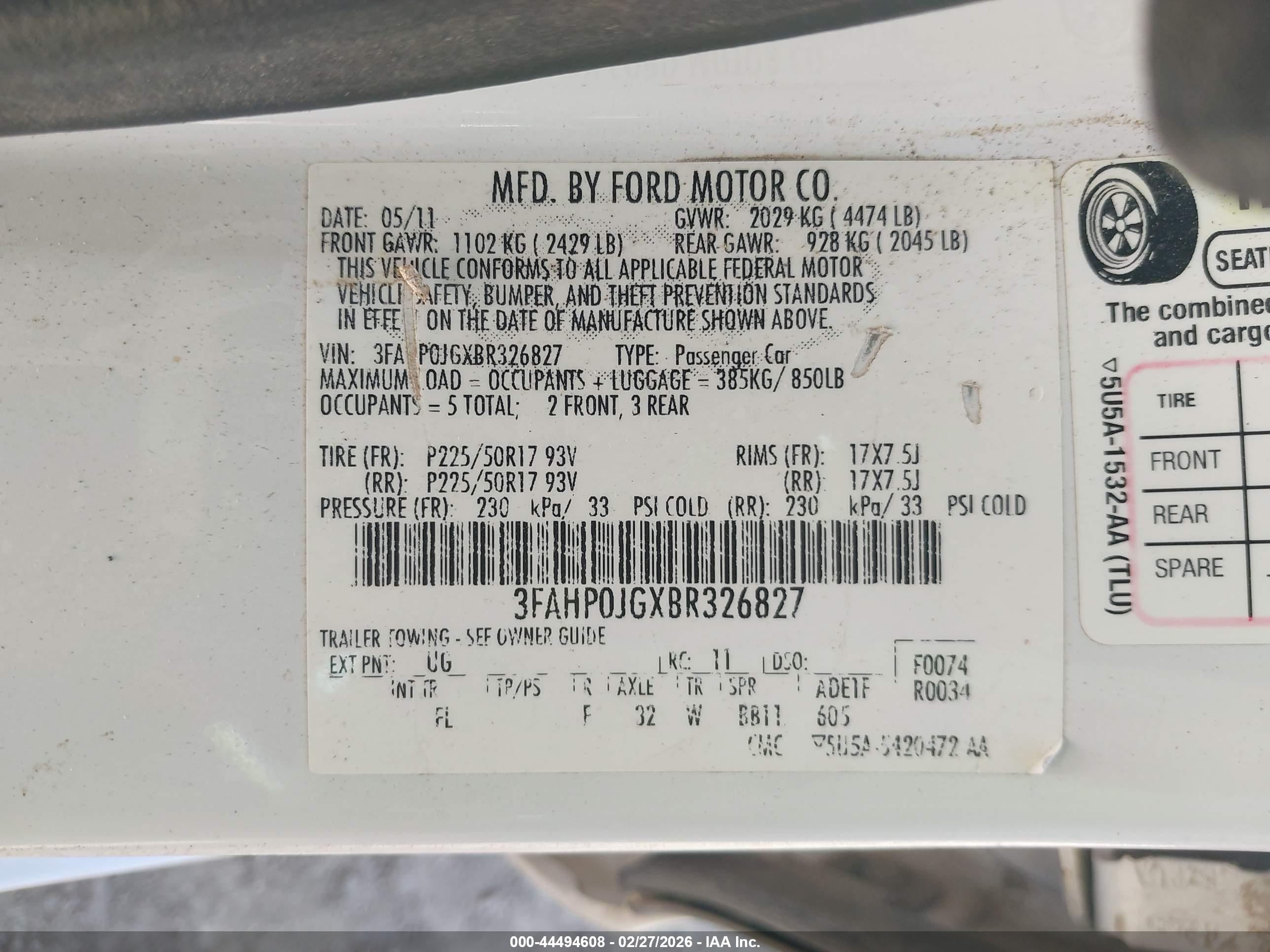 FORD FUSION image 9