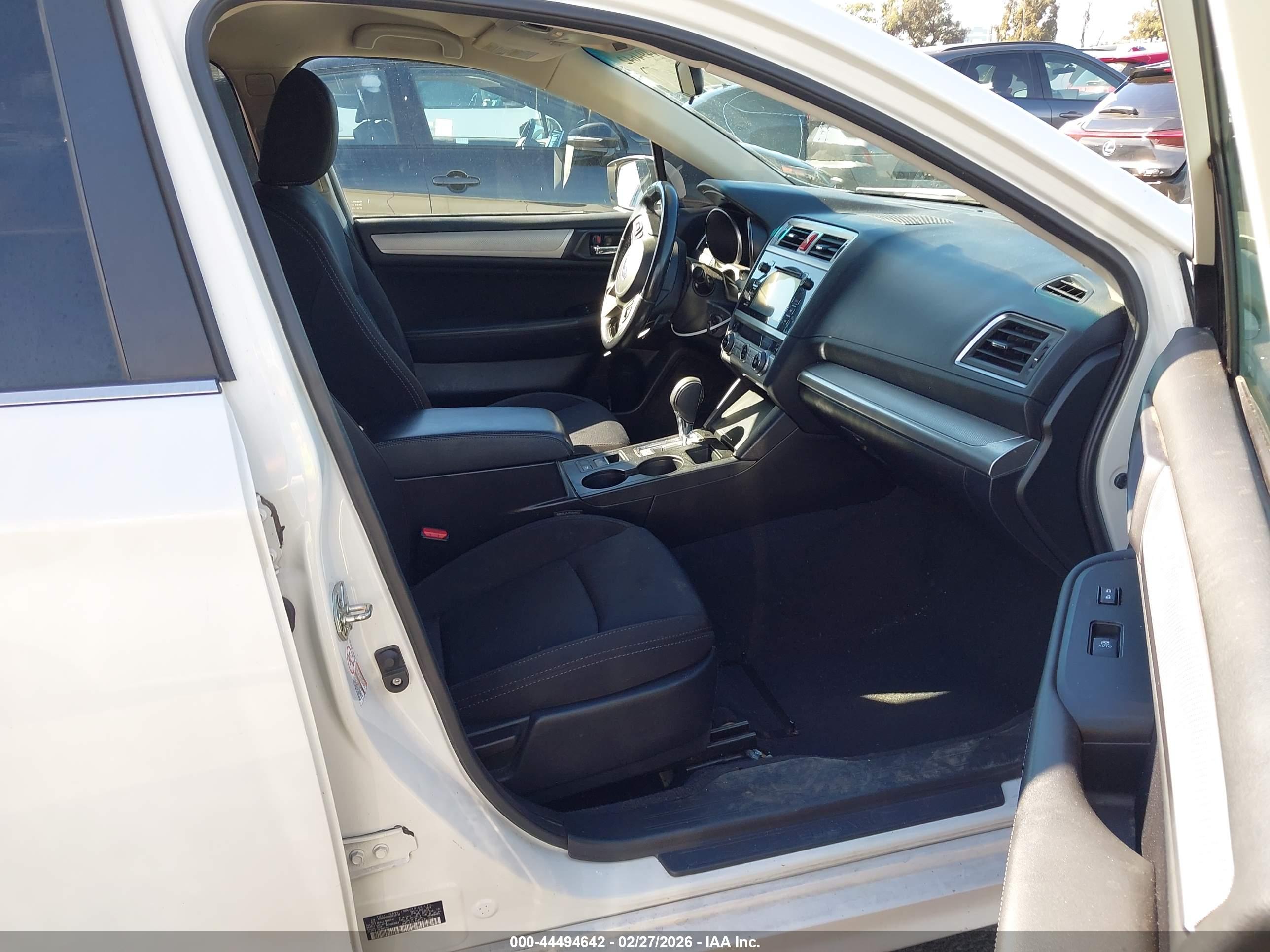 SUBARU LEGACY image 5