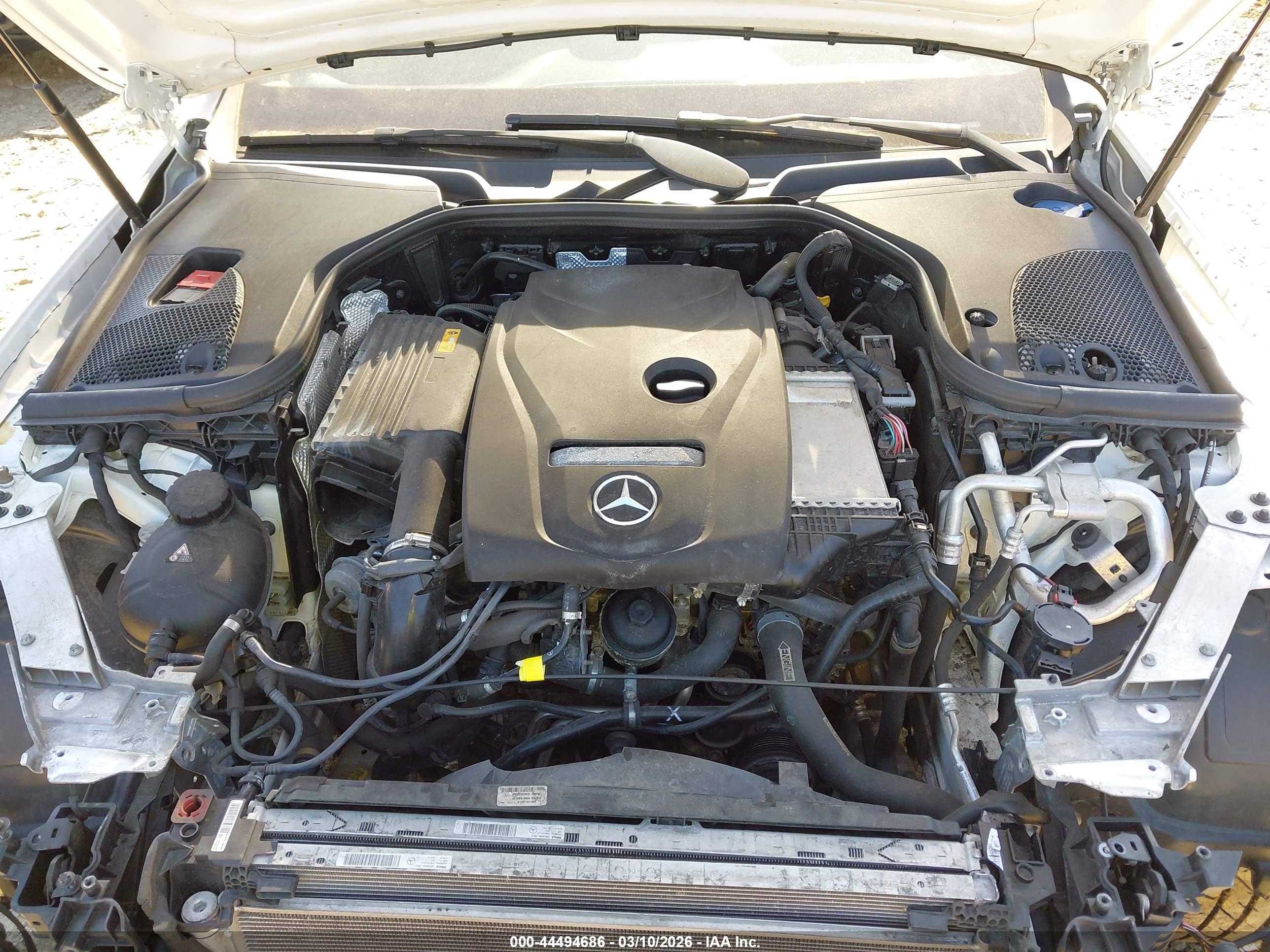 MERCEDES-BENZ E image 10