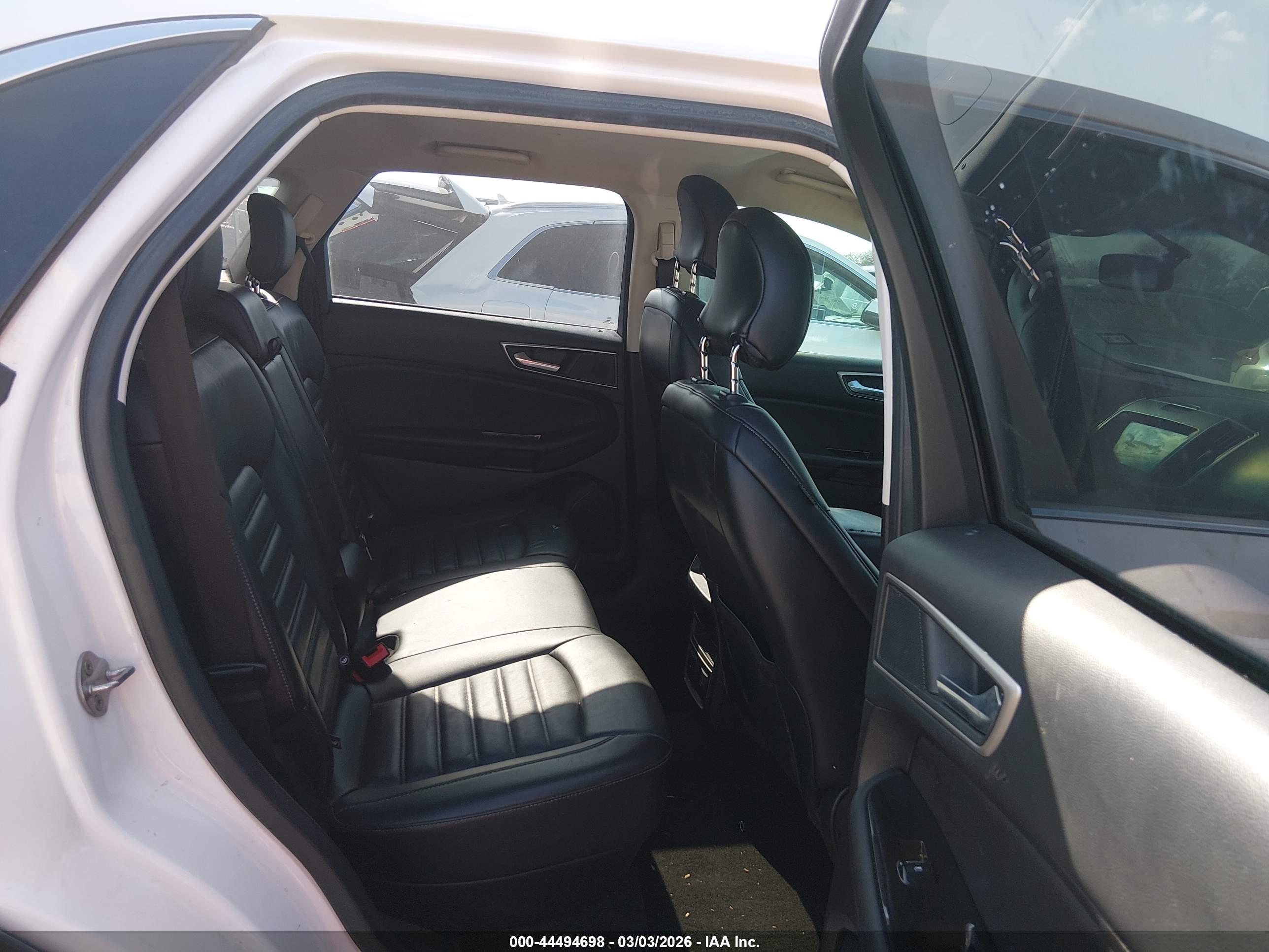 FORD EDGE image 8