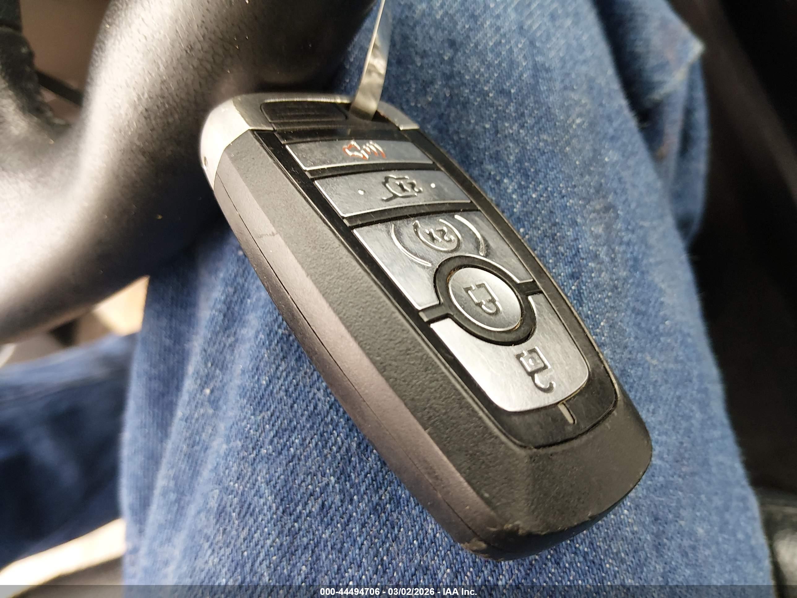 FORD EXPEDITION image 11