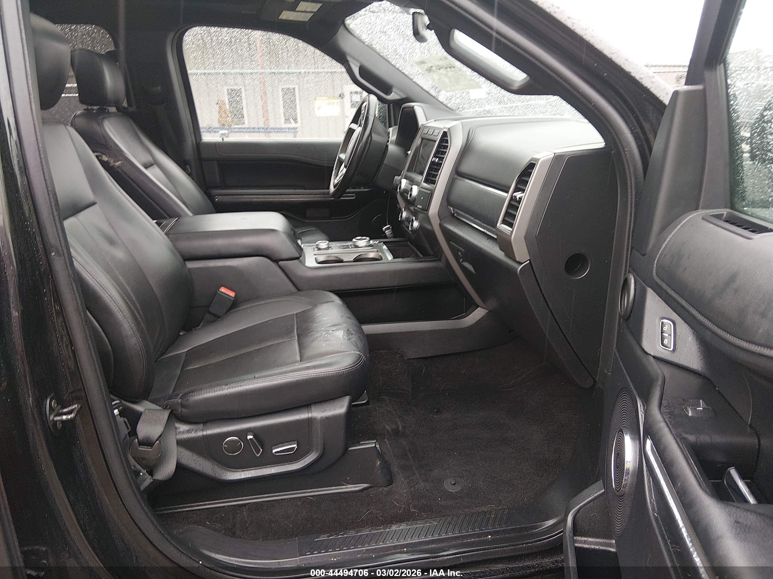 FORD EXPEDITION image 5