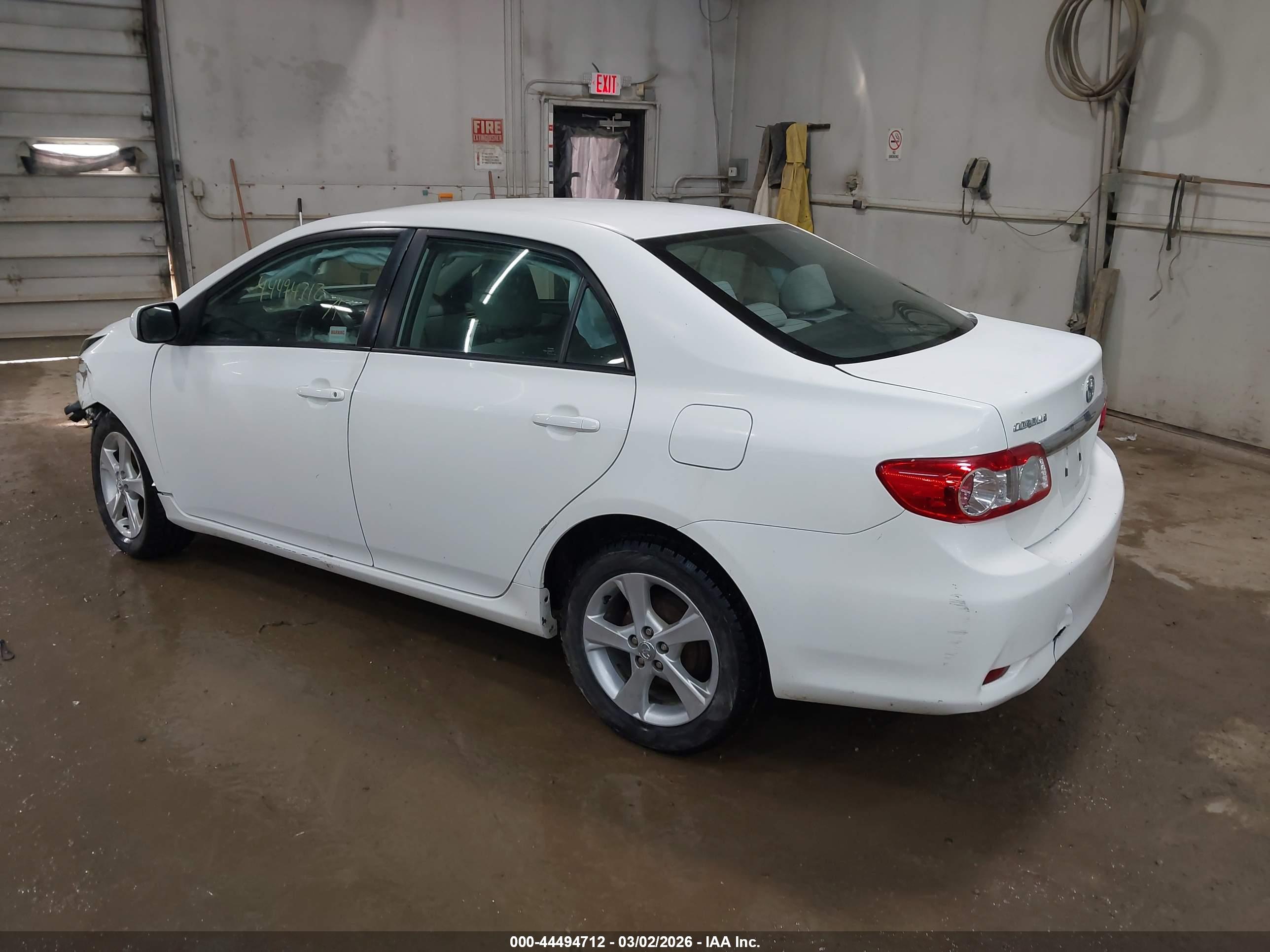 TOYOTA COROLLA image 3