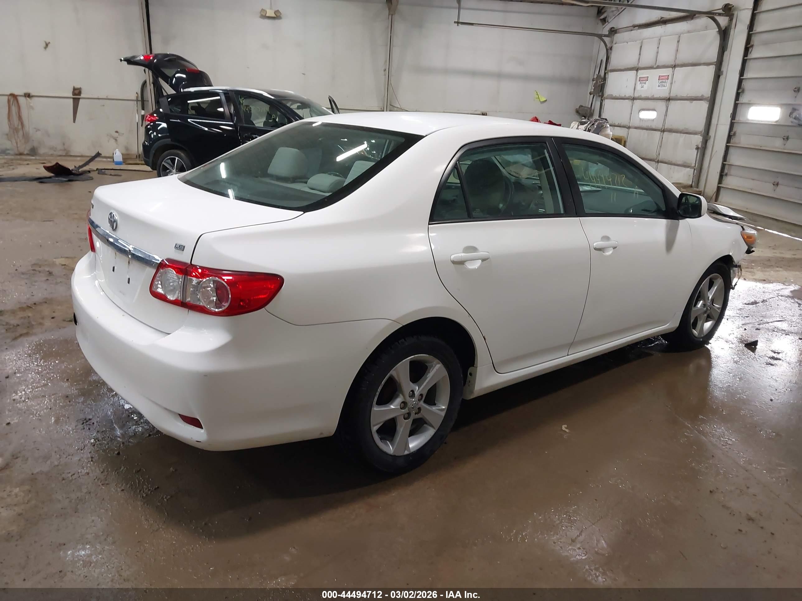 TOYOTA COROLLA image 4