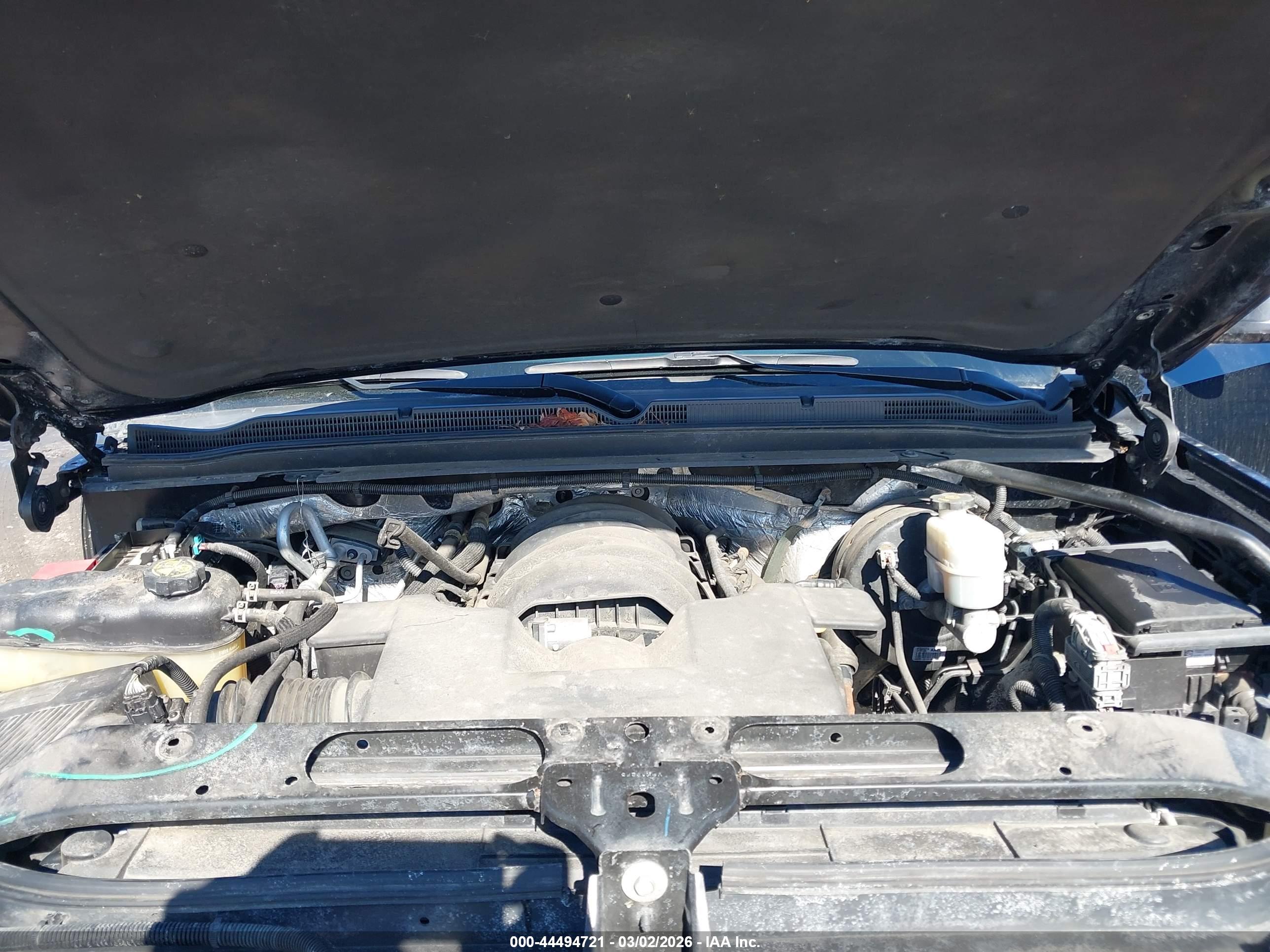 CHEVROLET SUBURBAN image 10