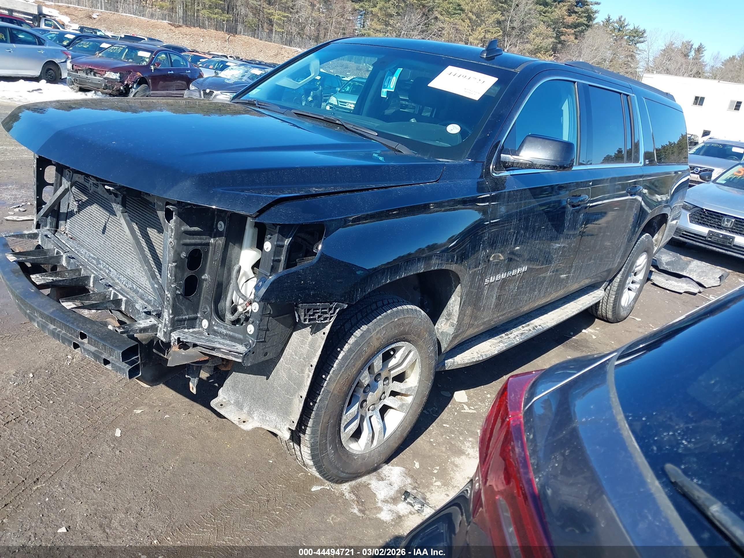 CHEVROLET SUBURBAN image 2
