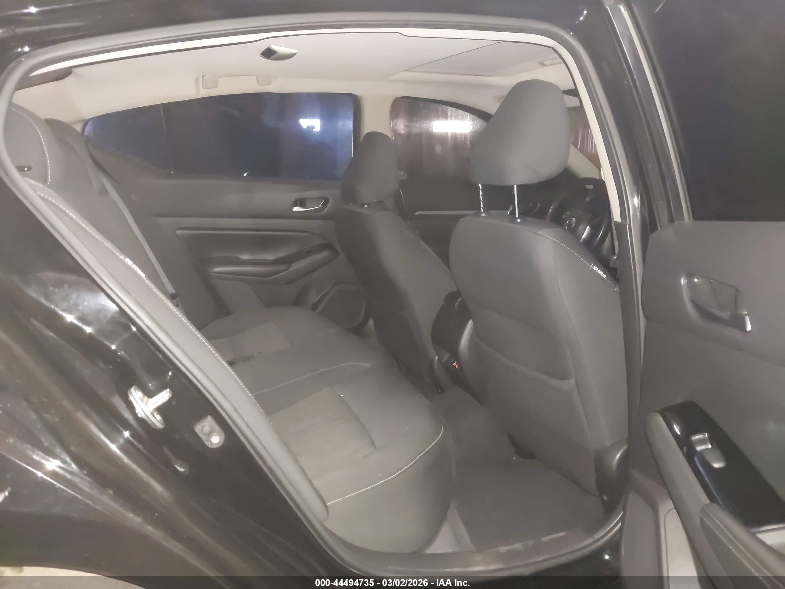 NISSAN ALTIMA image 8