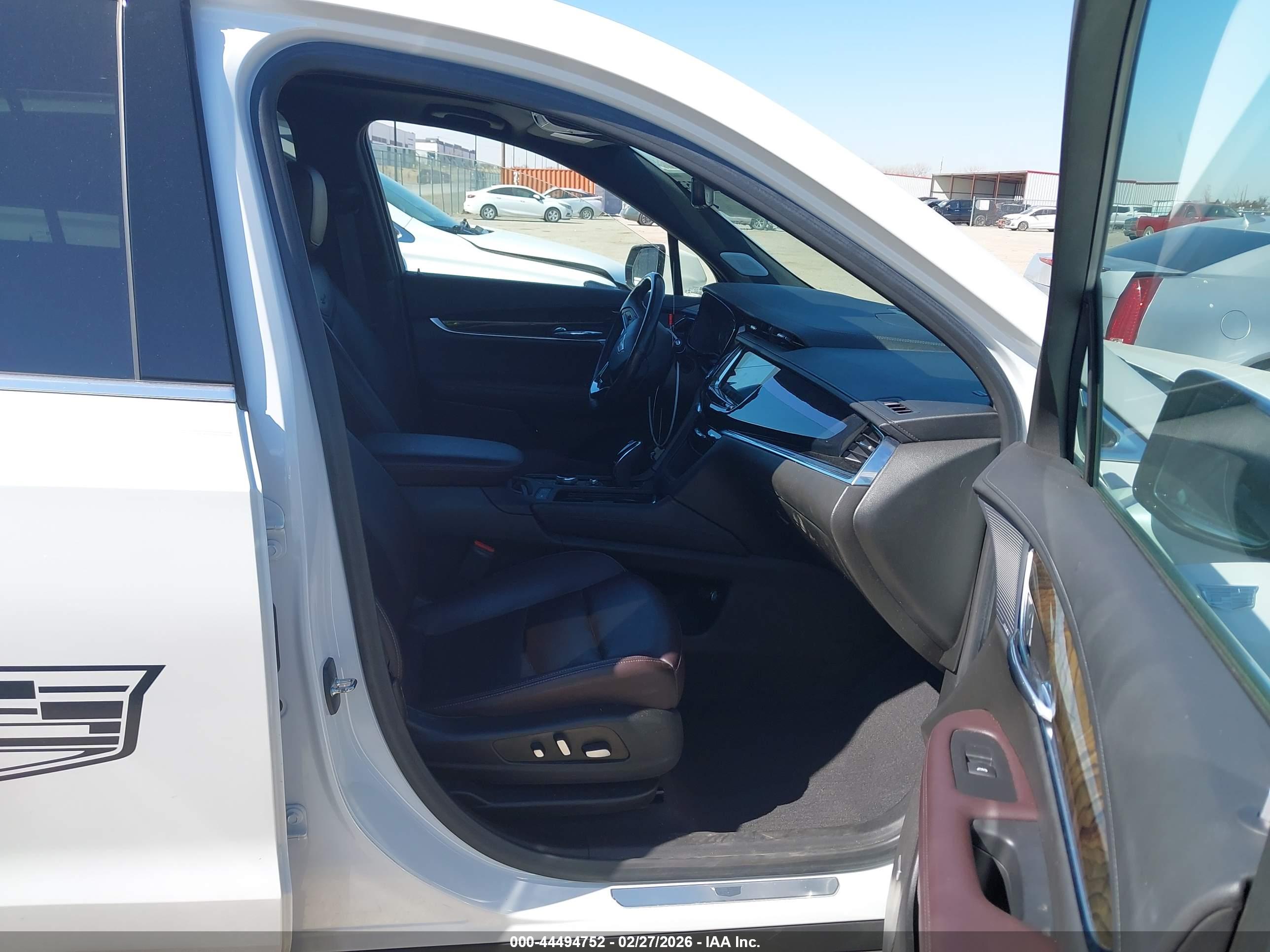 CADILLAC XT6 image 5