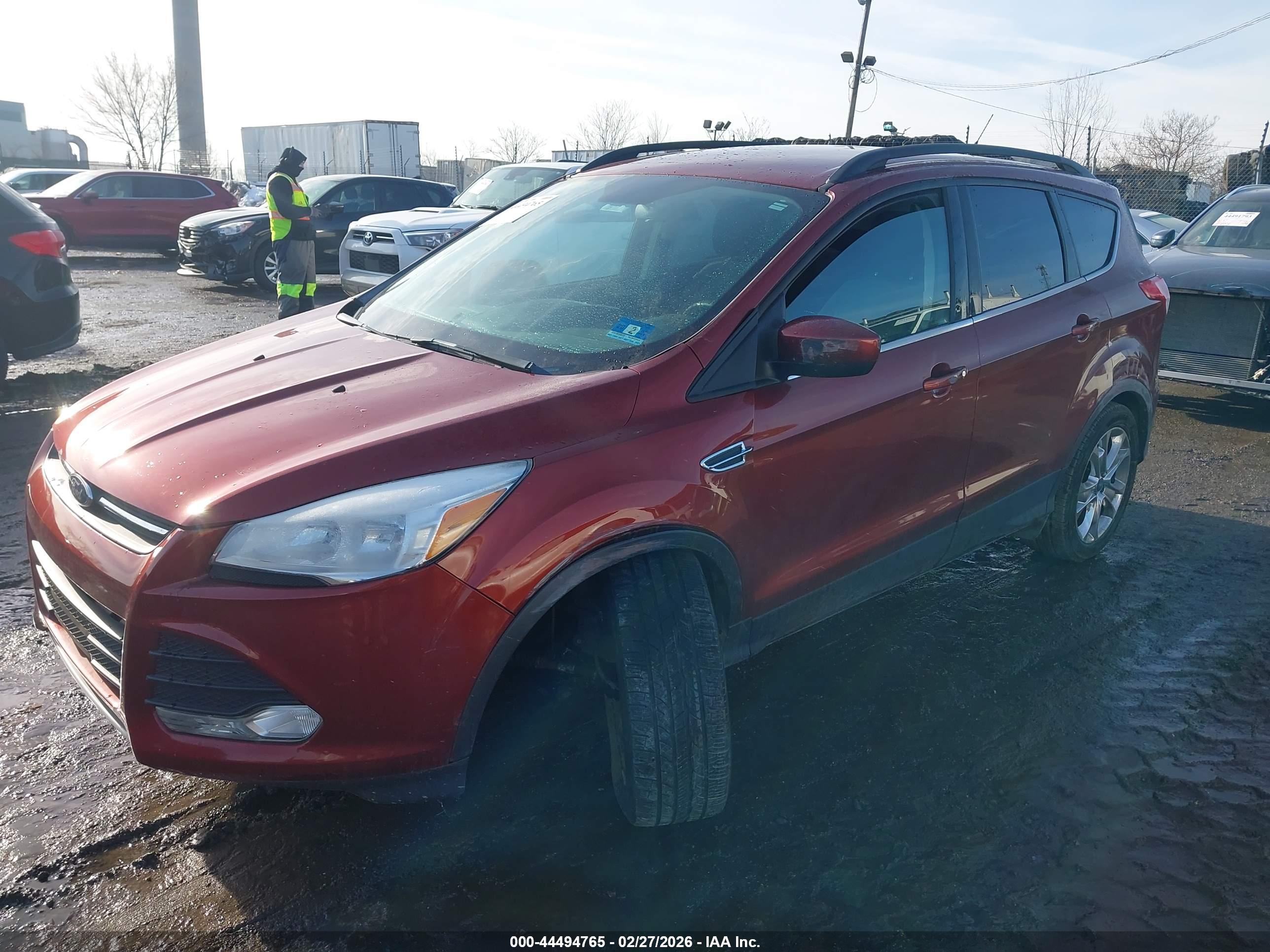 FORD ESCAPE image 2