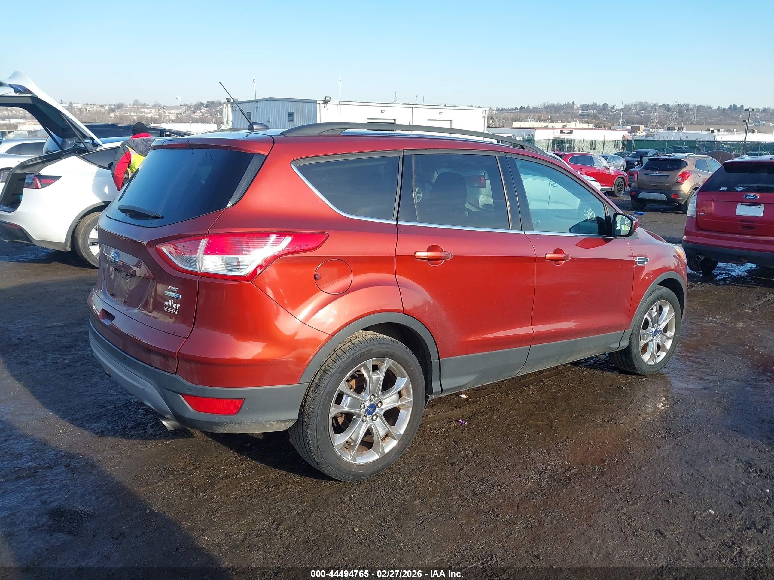 FORD ESCAPE image 4