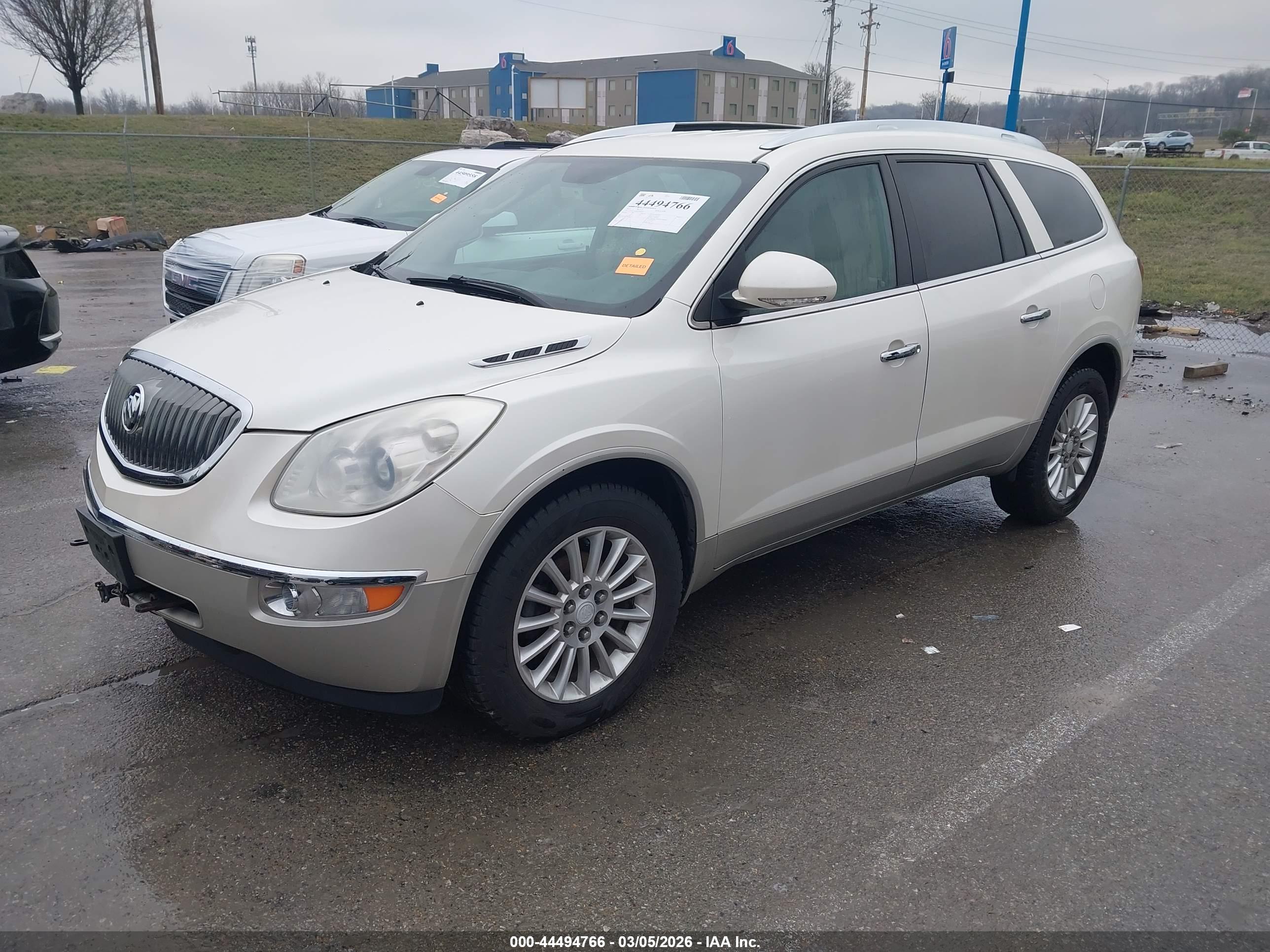 BUICK ENCLAVE image 2