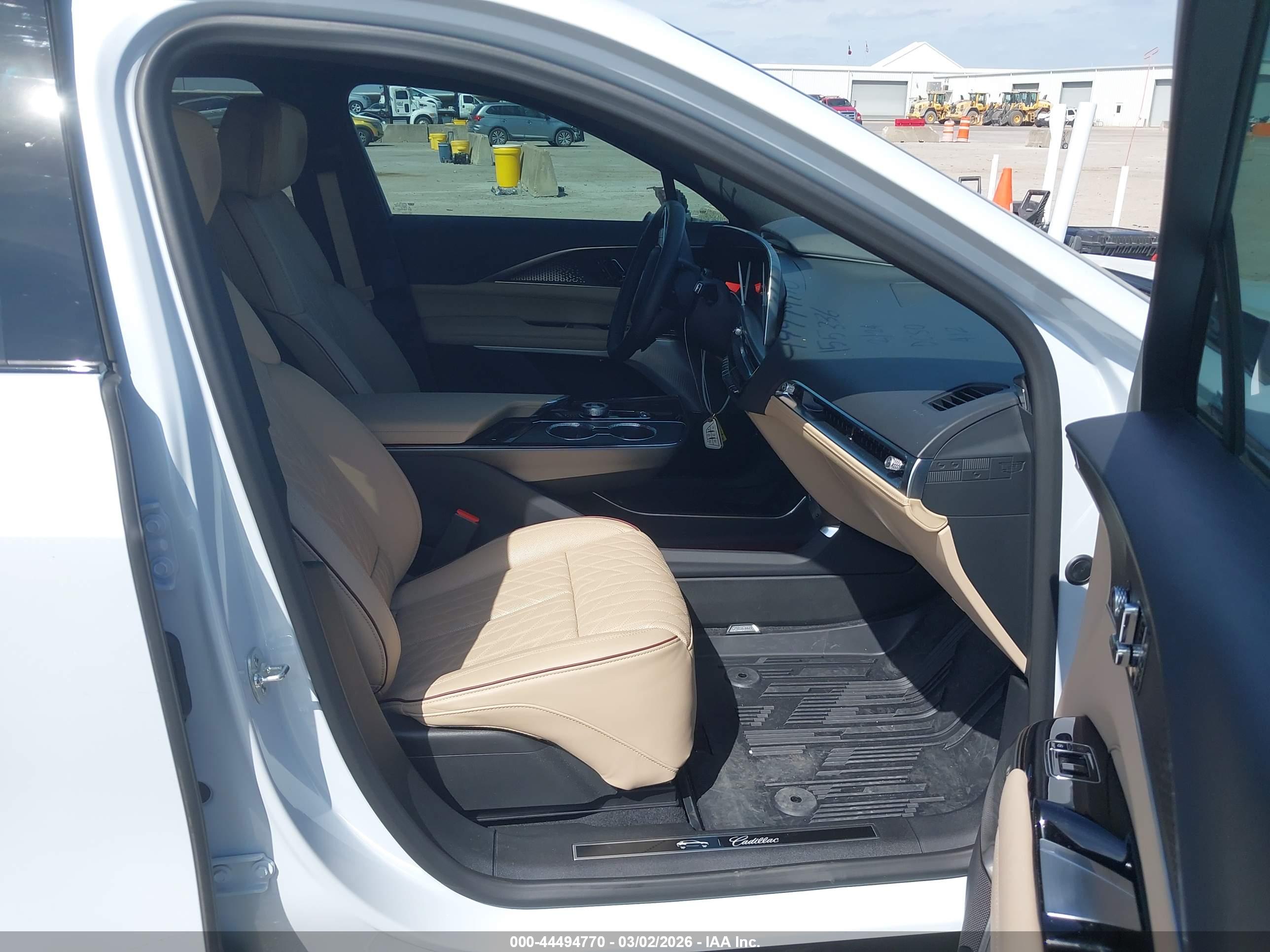 CADILLAC LYRIQ image 5