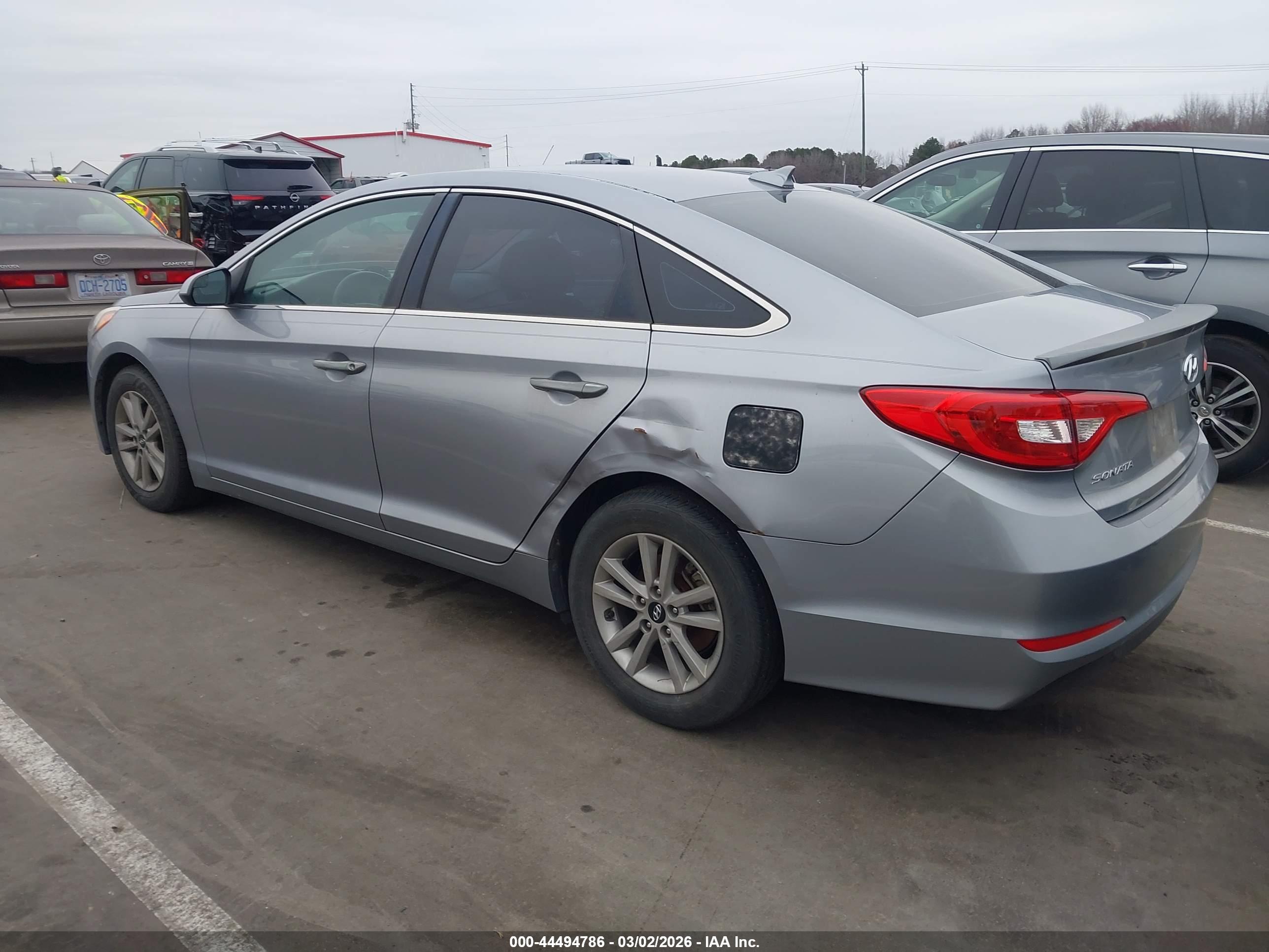 HYUNDAI SONATA image 3