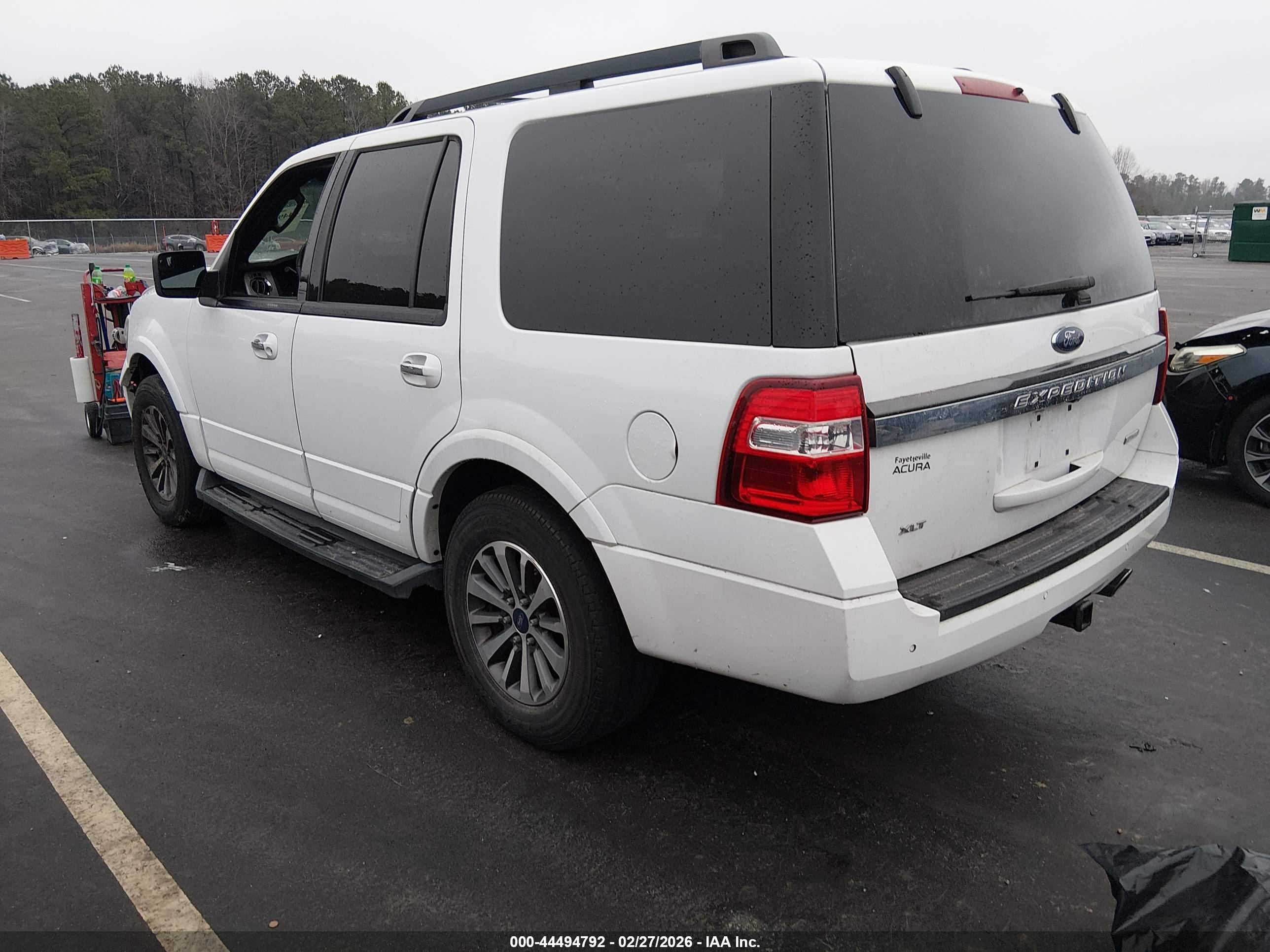 FORD EXPEDITION image 3