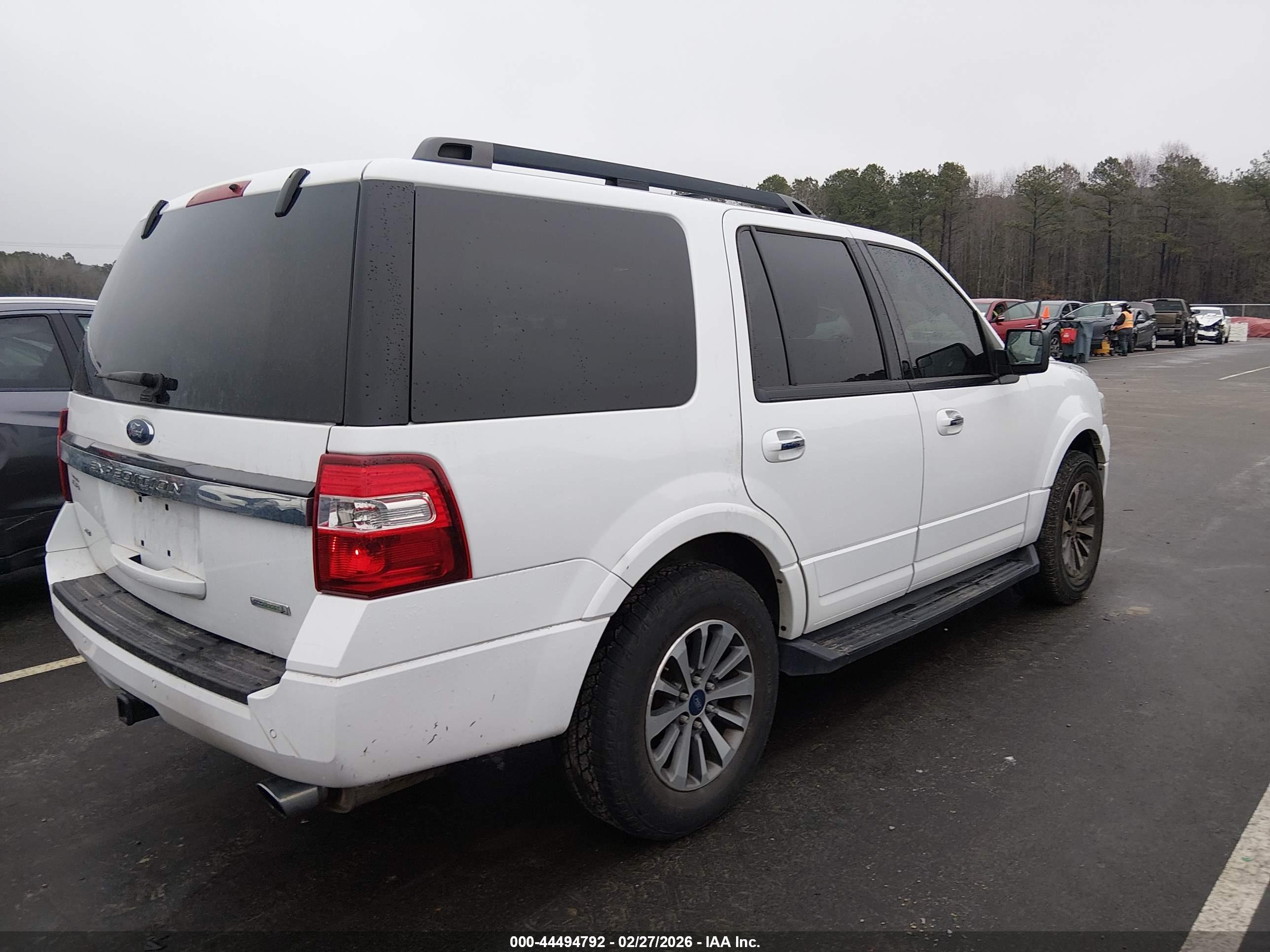 FORD EXPEDITION image 4