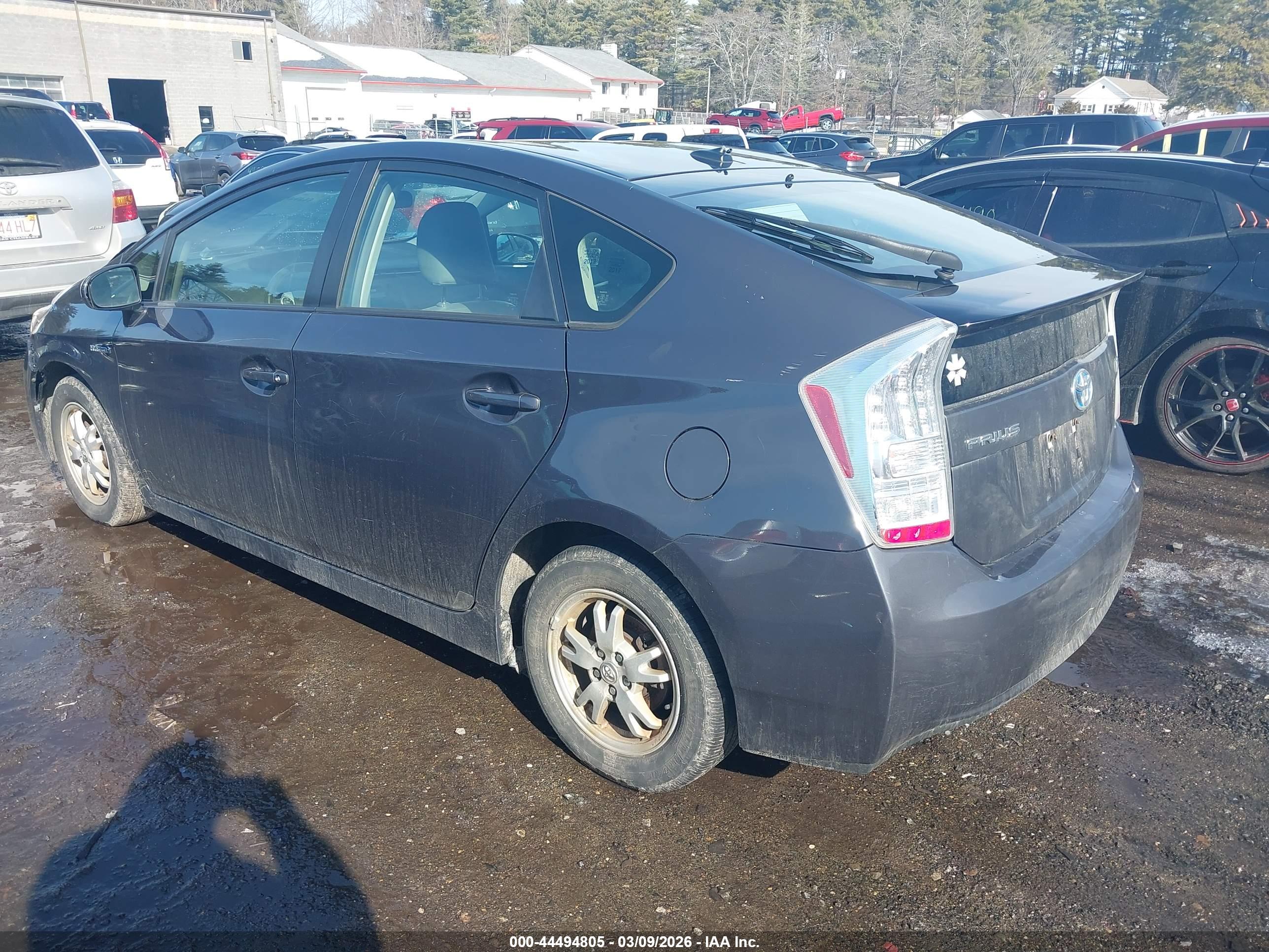 TOYOTA PRIUS image 3
