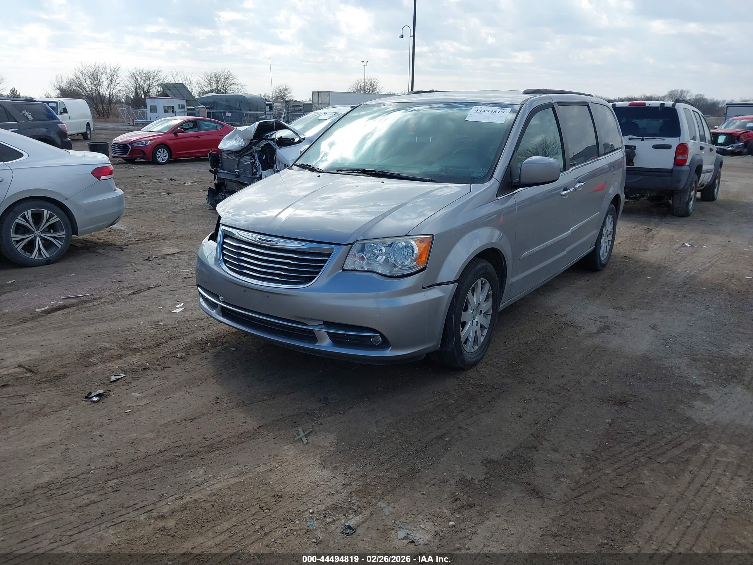 CHRYSLER TOWN image 2