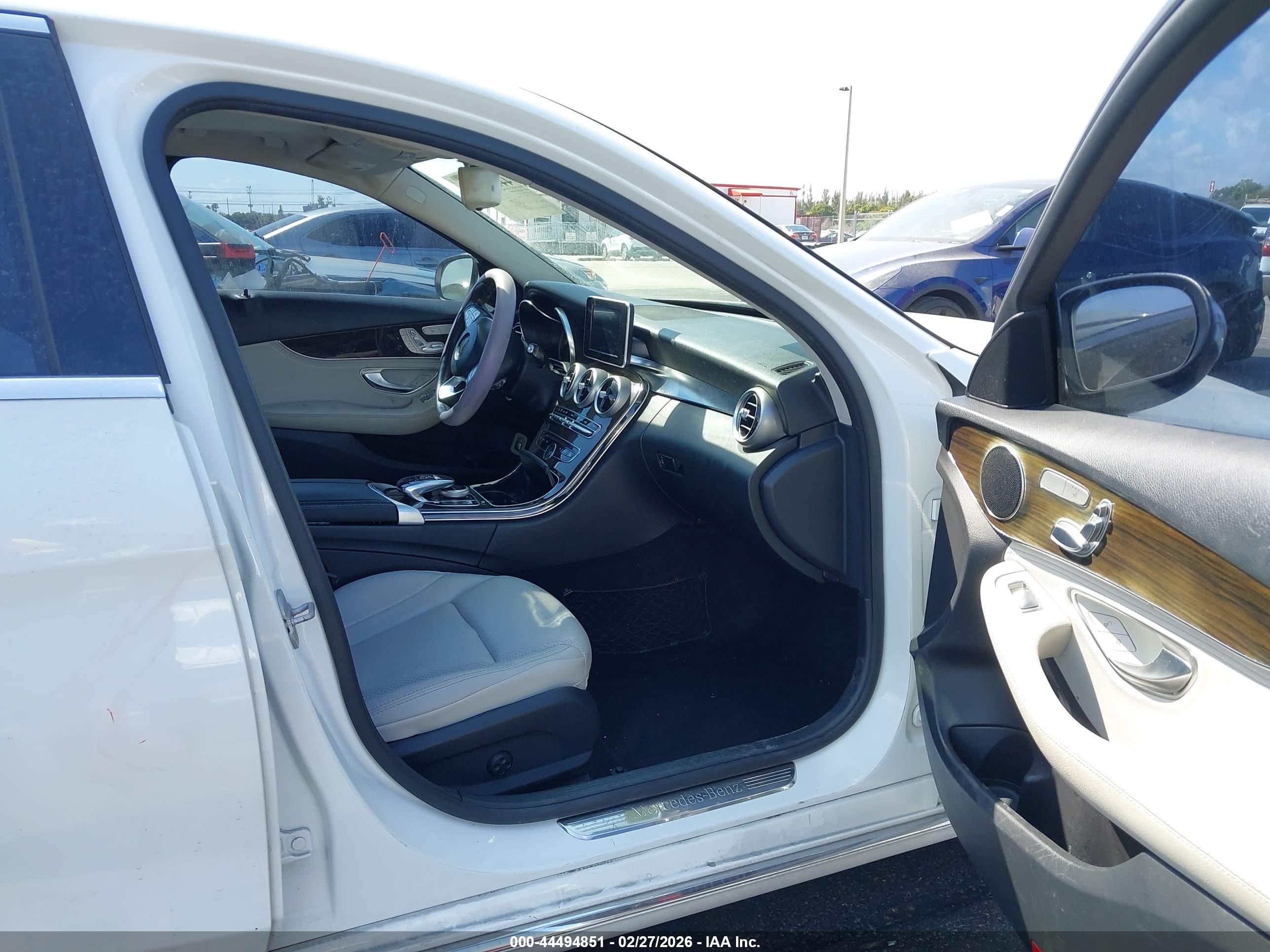 MERCEDES-BENZ C image 5