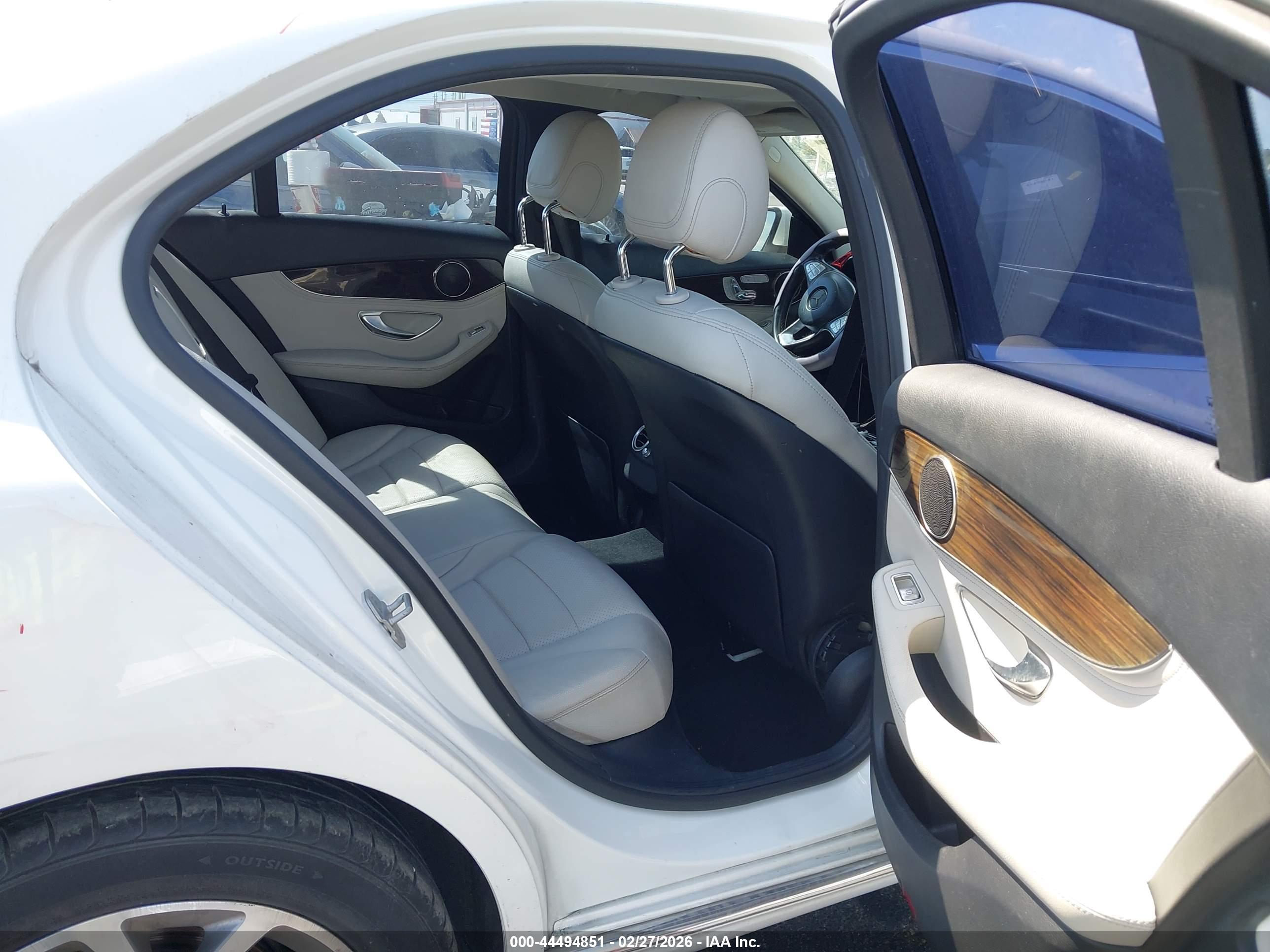 MERCEDES-BENZ C image 8