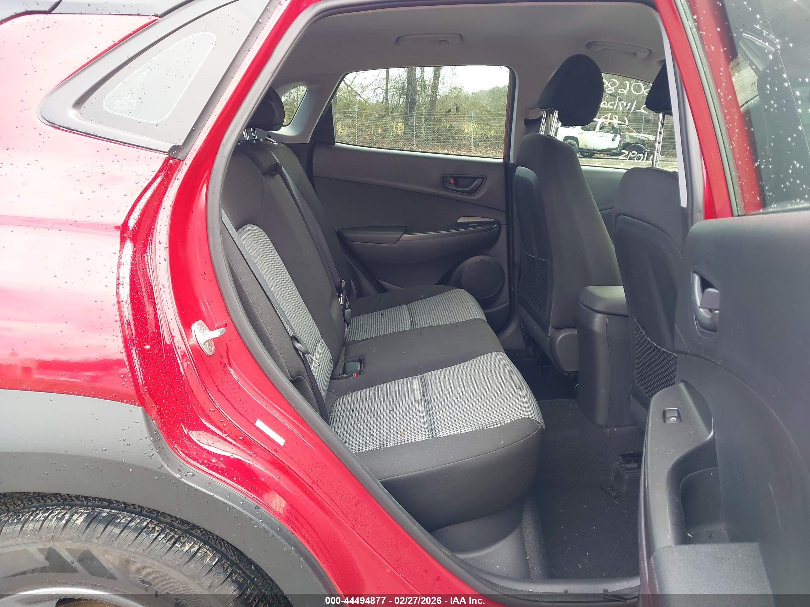 HYUNDAI KONA image 8