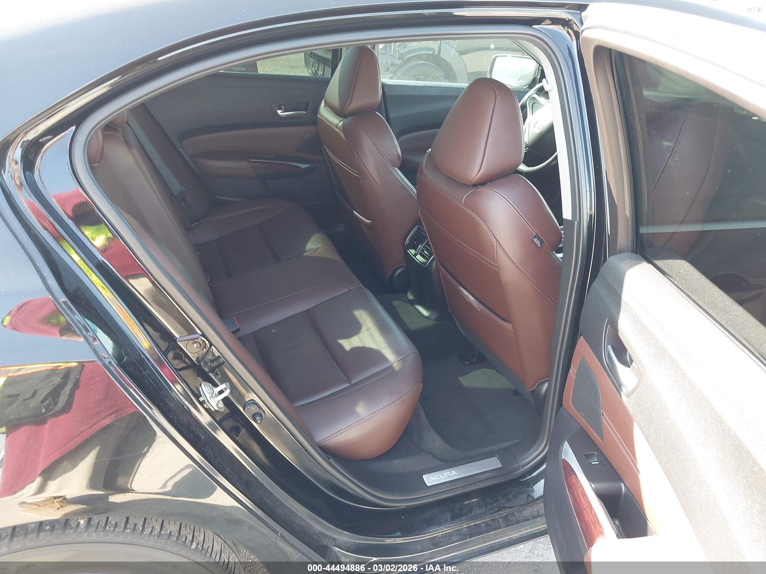 ACURA TLX image 8