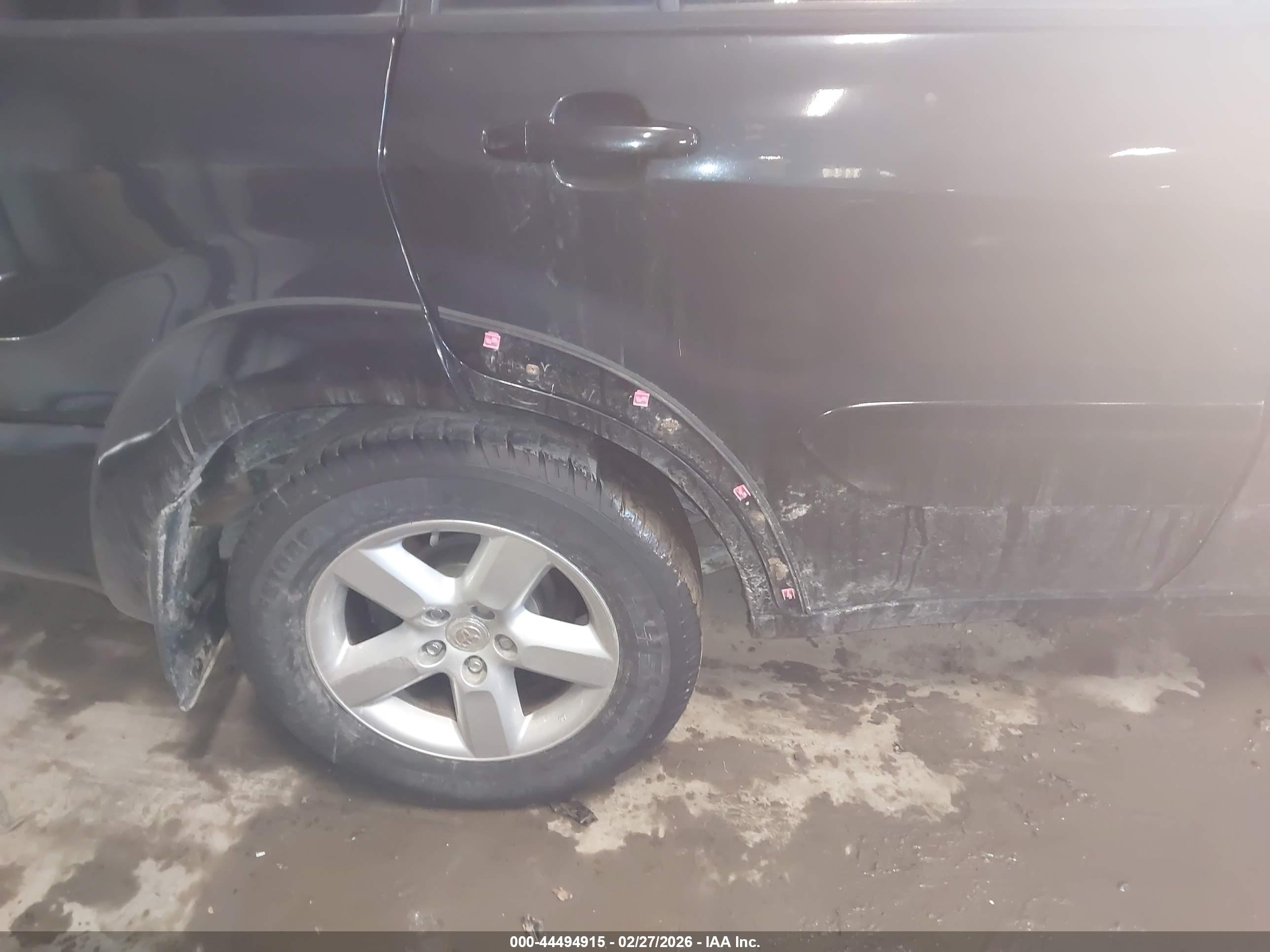 TOYOTA RAV4 image 6