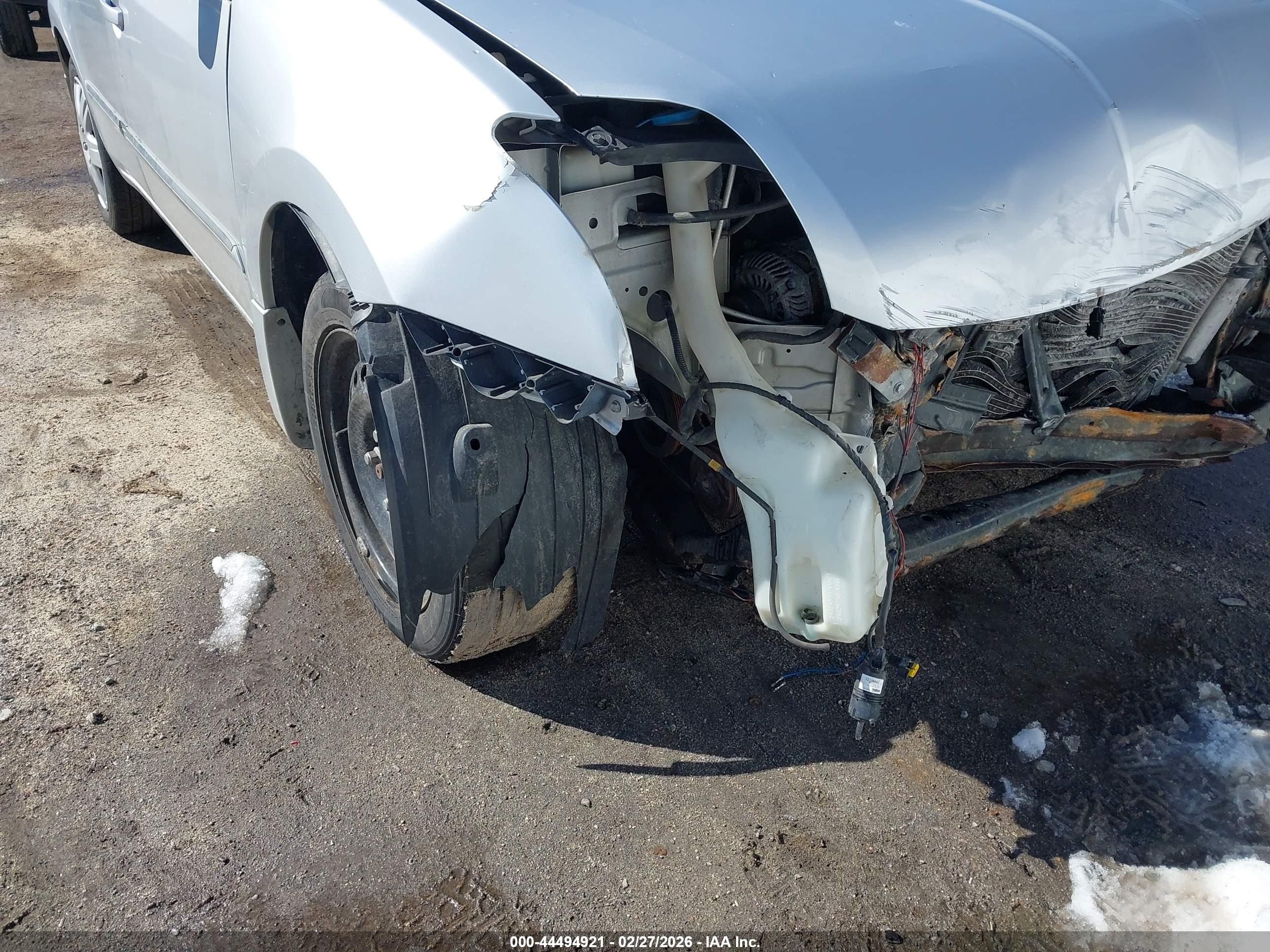 NISSAN SENTRA image 6
