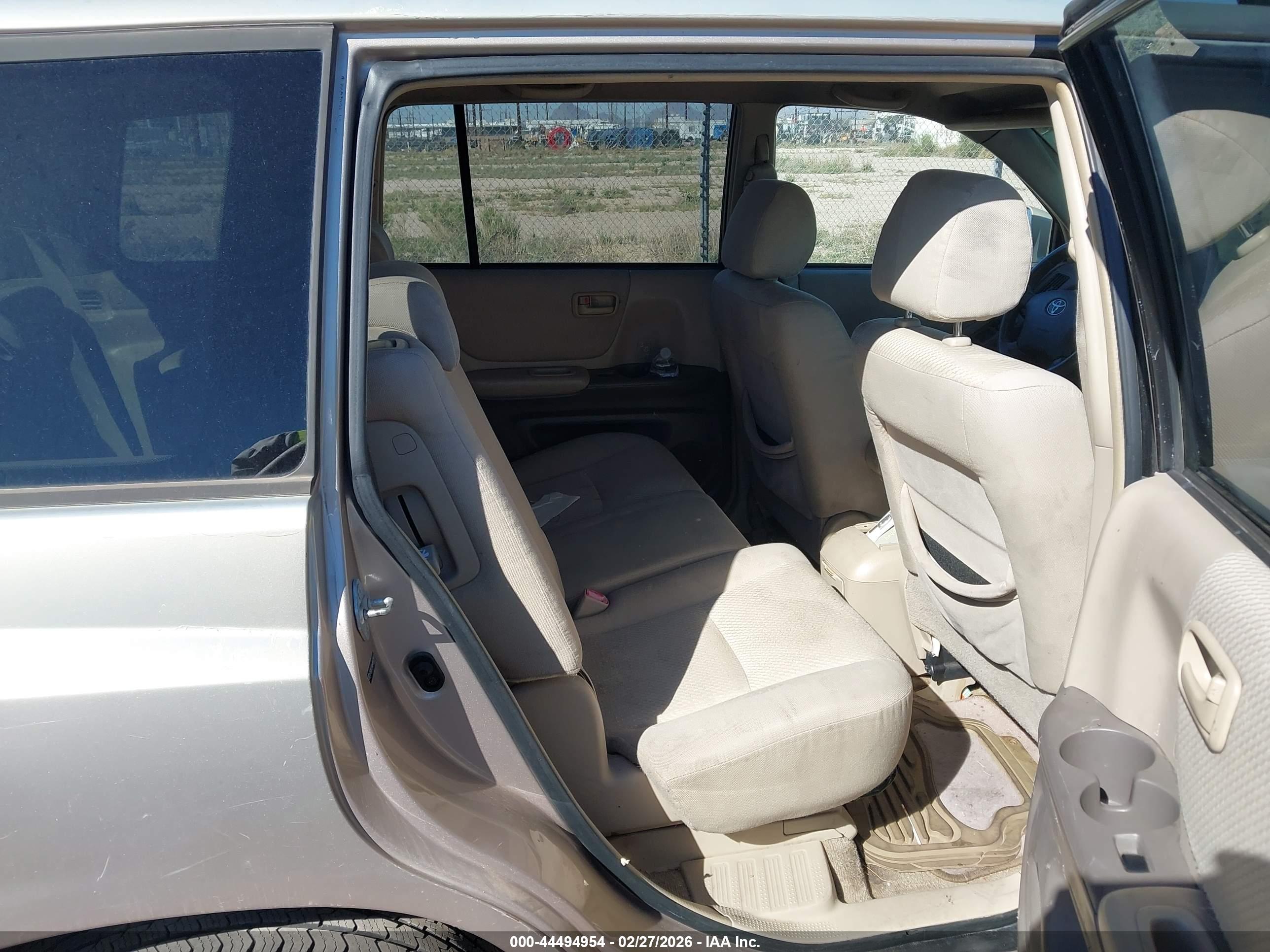 TOYOTA HIGHLANDER image 8