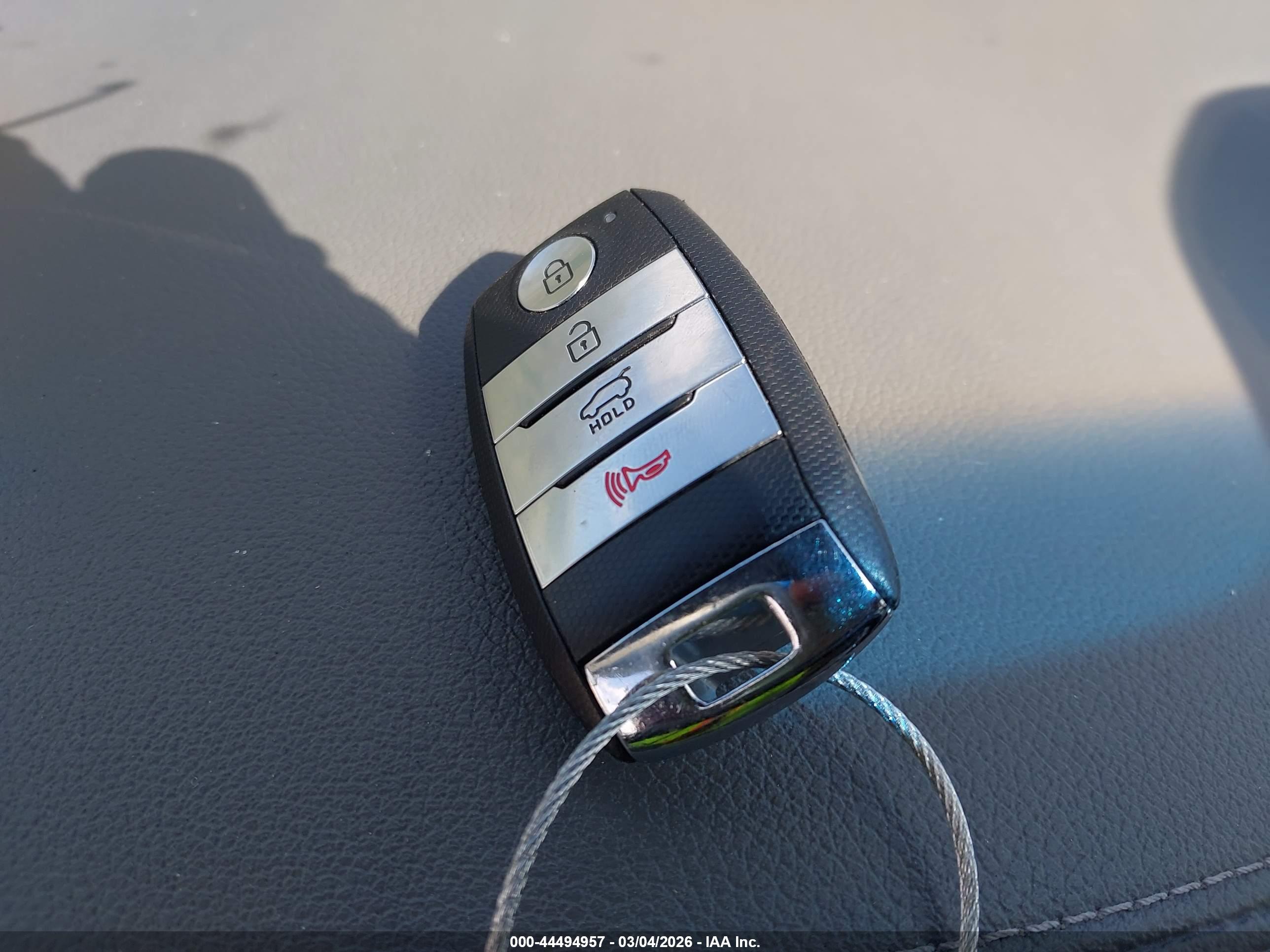 KIA SORENTO image 11