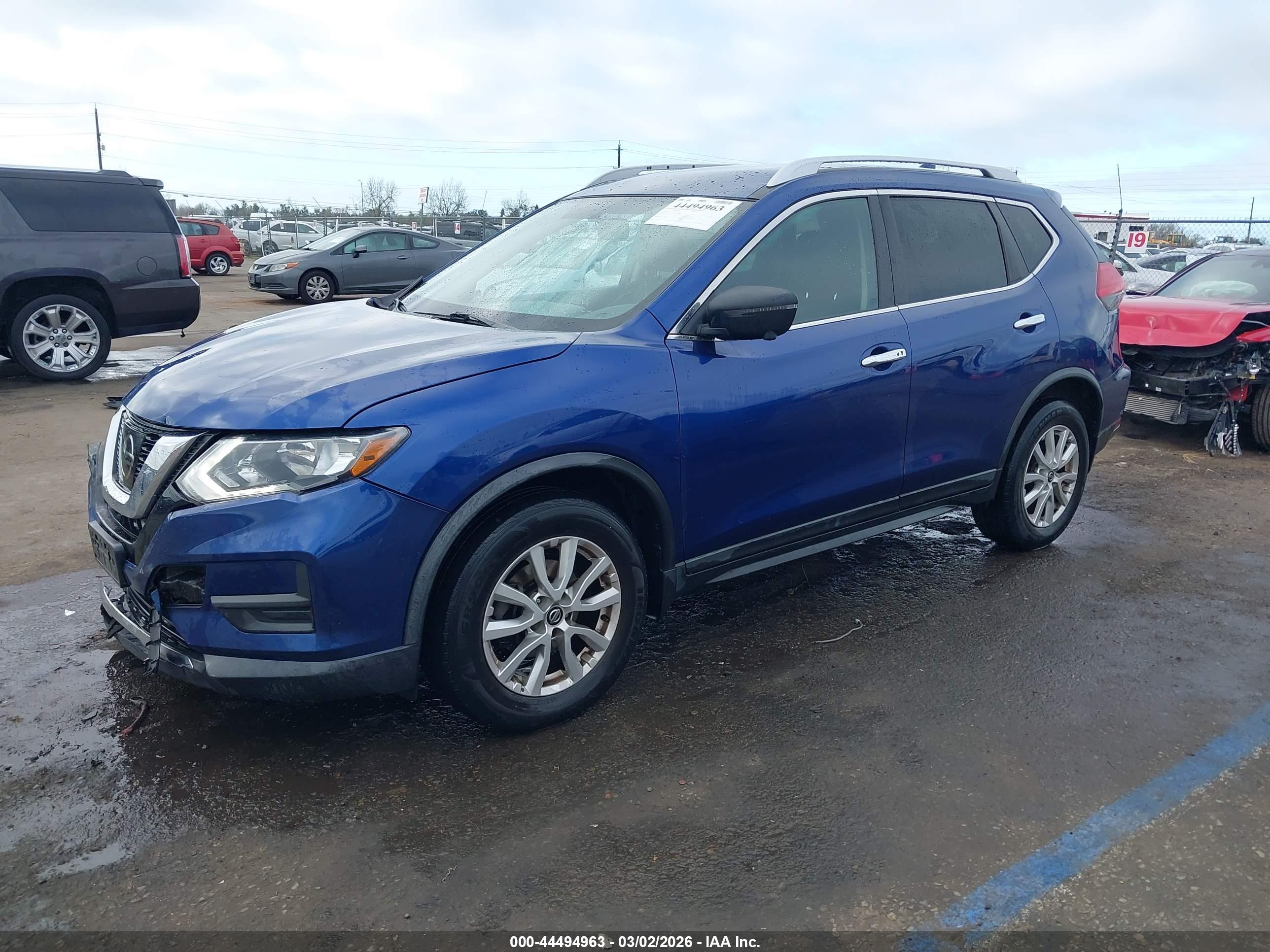 NISSAN ROGUE image 2