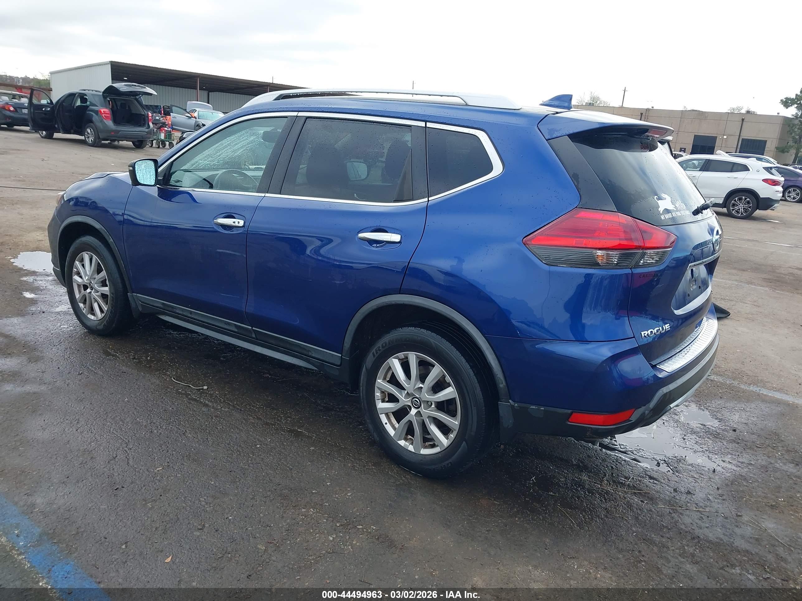 NISSAN ROGUE image 3
