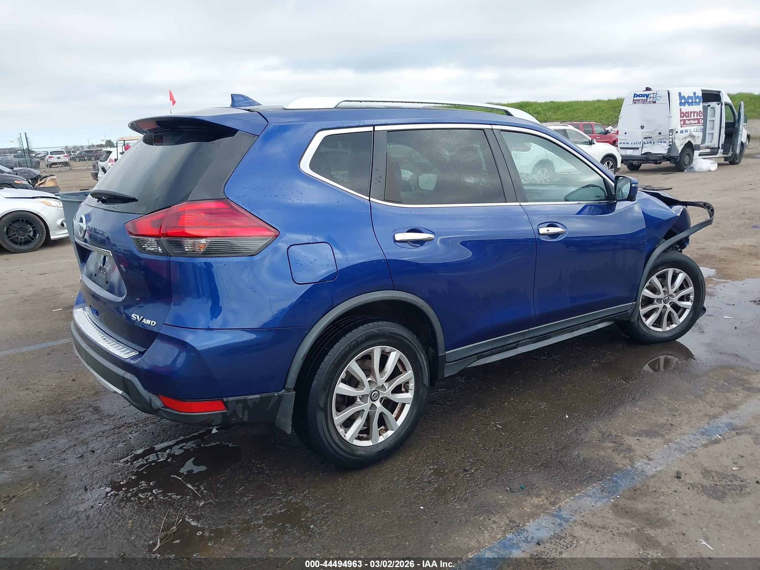 NISSAN ROGUE image 4