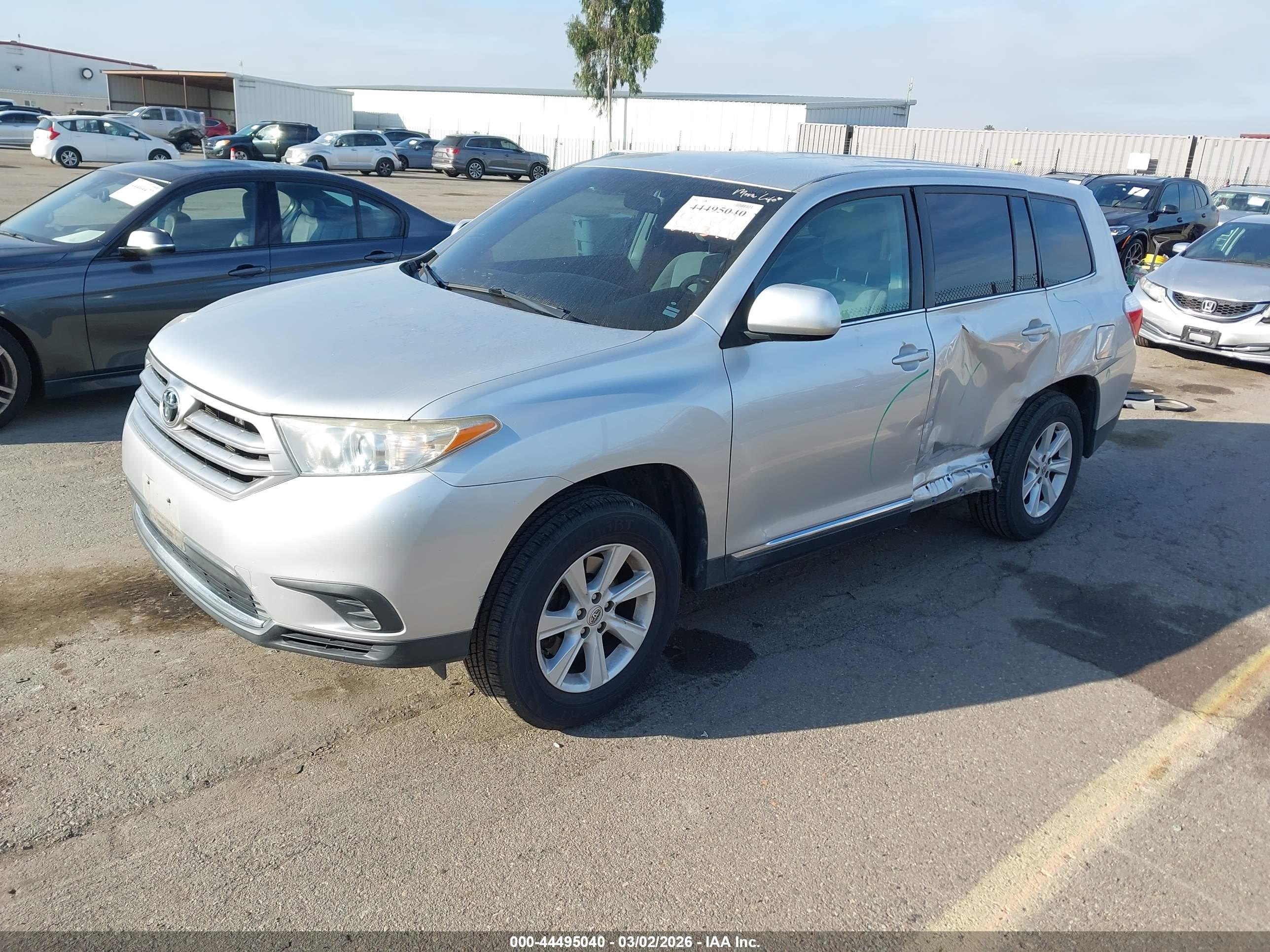 TOYOTA HIGHLANDER image 2