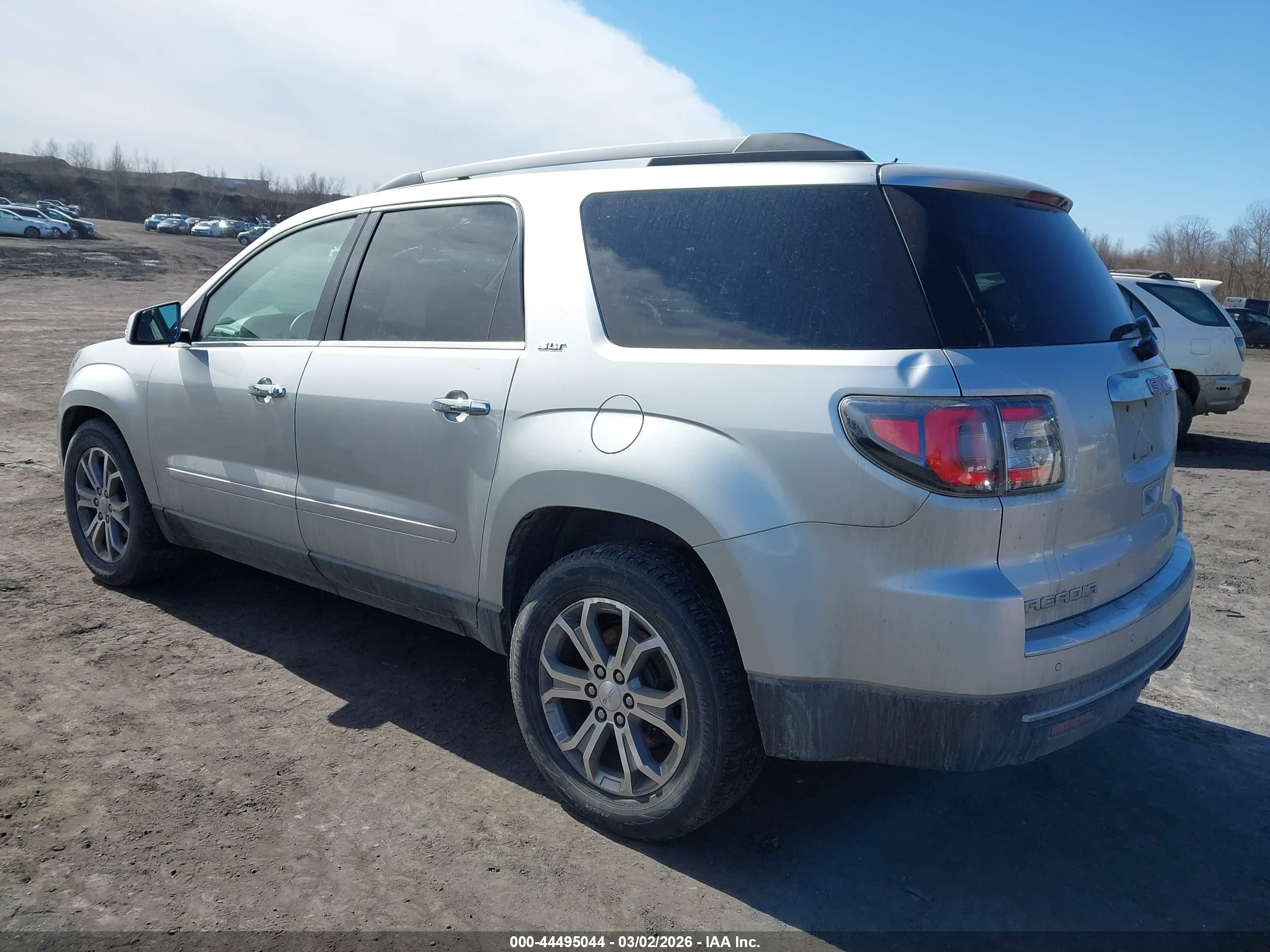 GMC ACADIA image 3