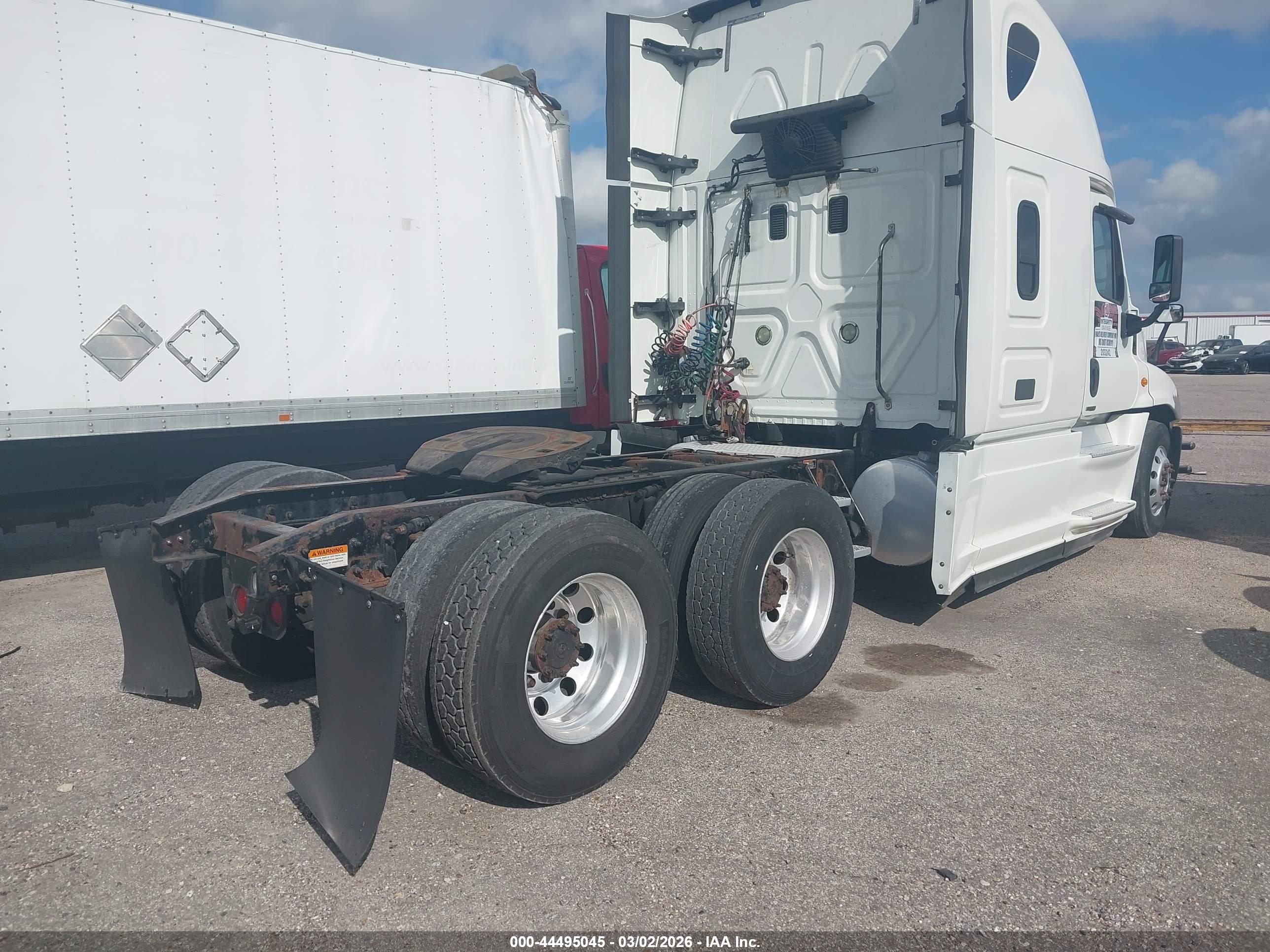 FREIGHTLINER CASCADIA image 4