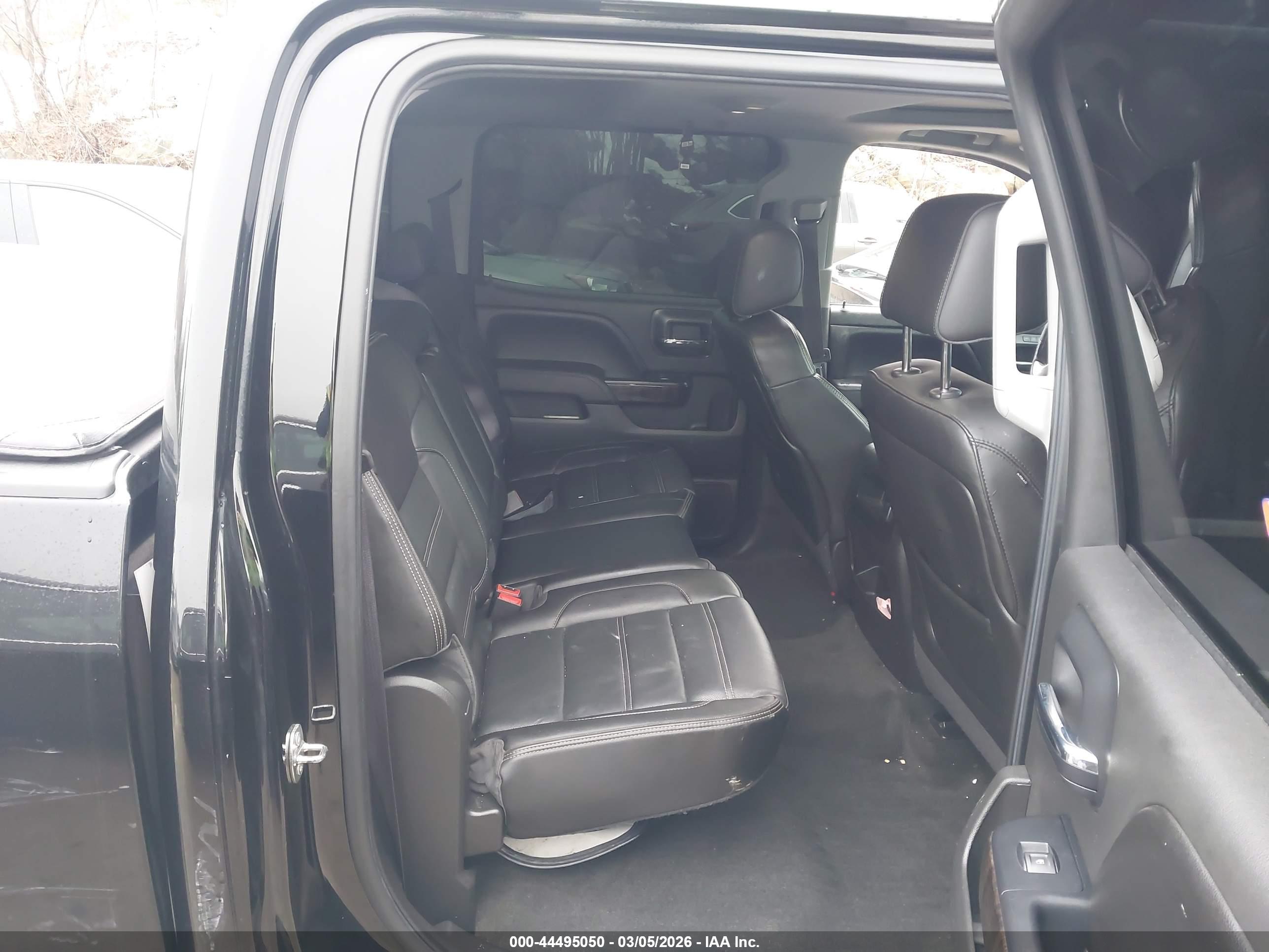 GMC SIERRA image 8
