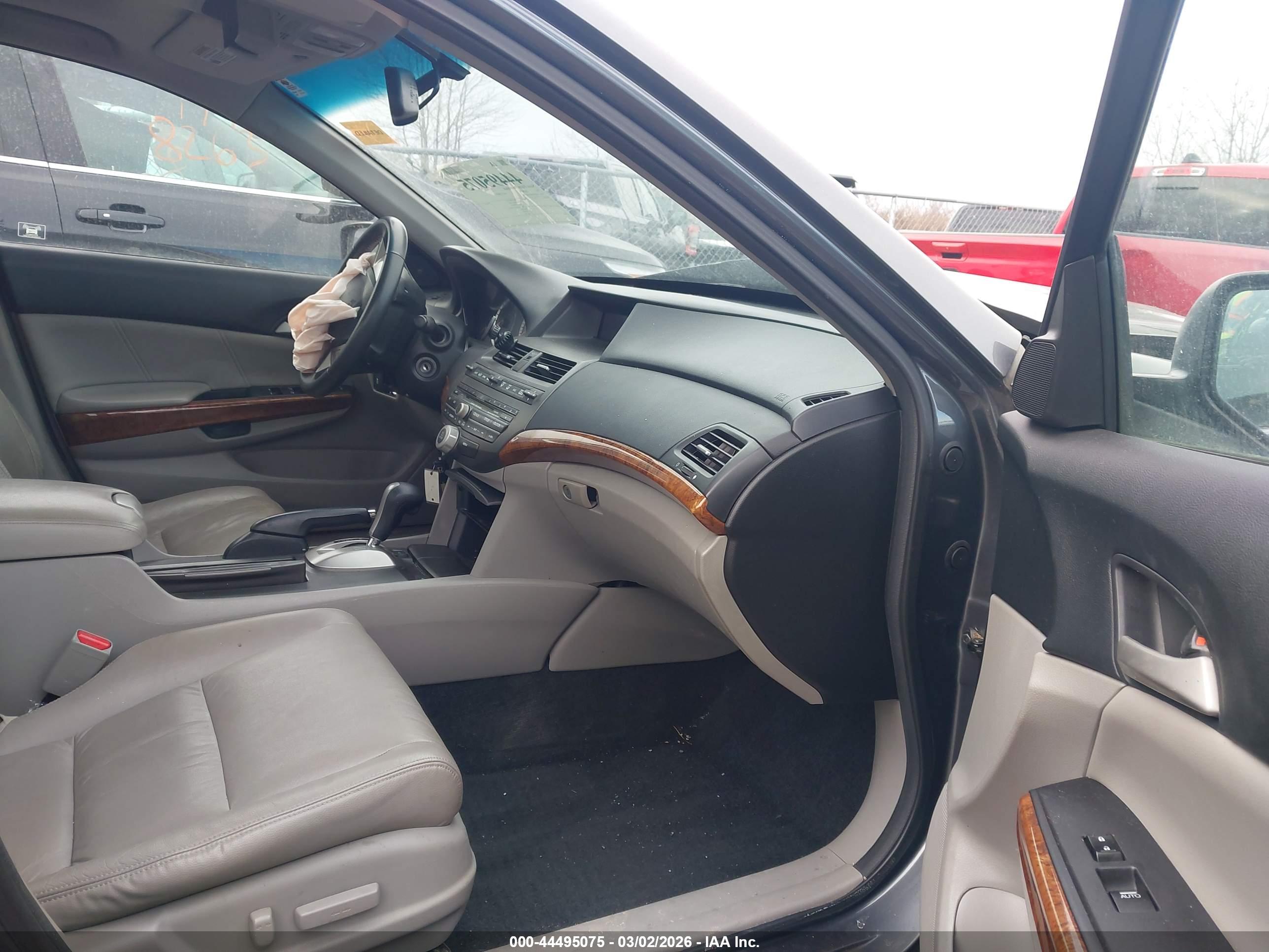 HONDA ACCORD image 5
