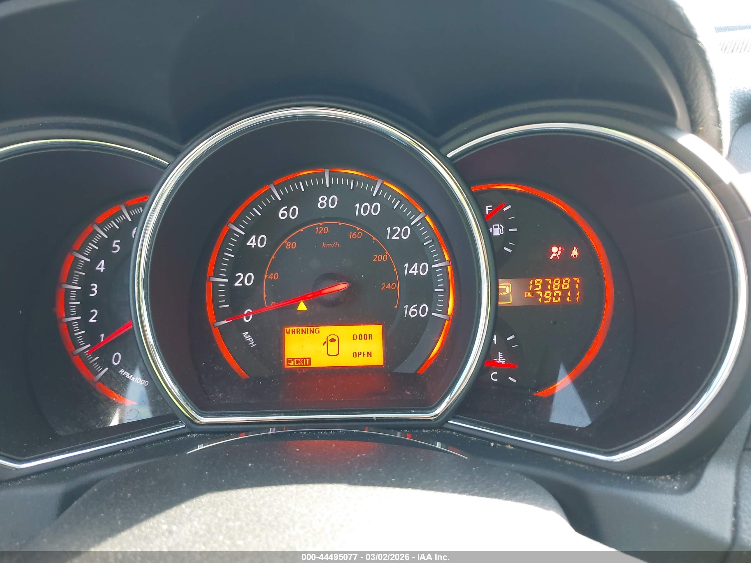 NISSAN MURANO image 7