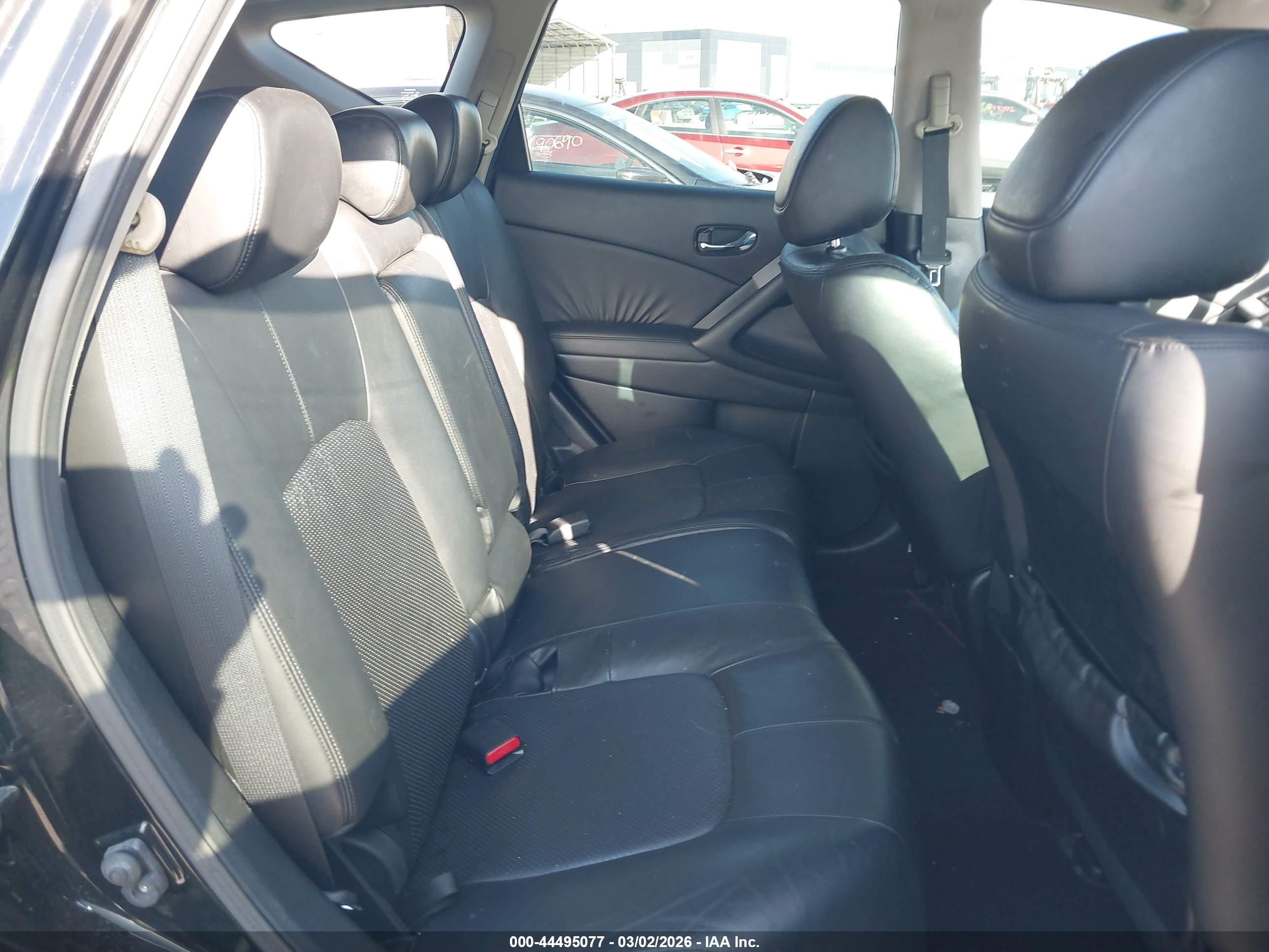 NISSAN MURANO image 8