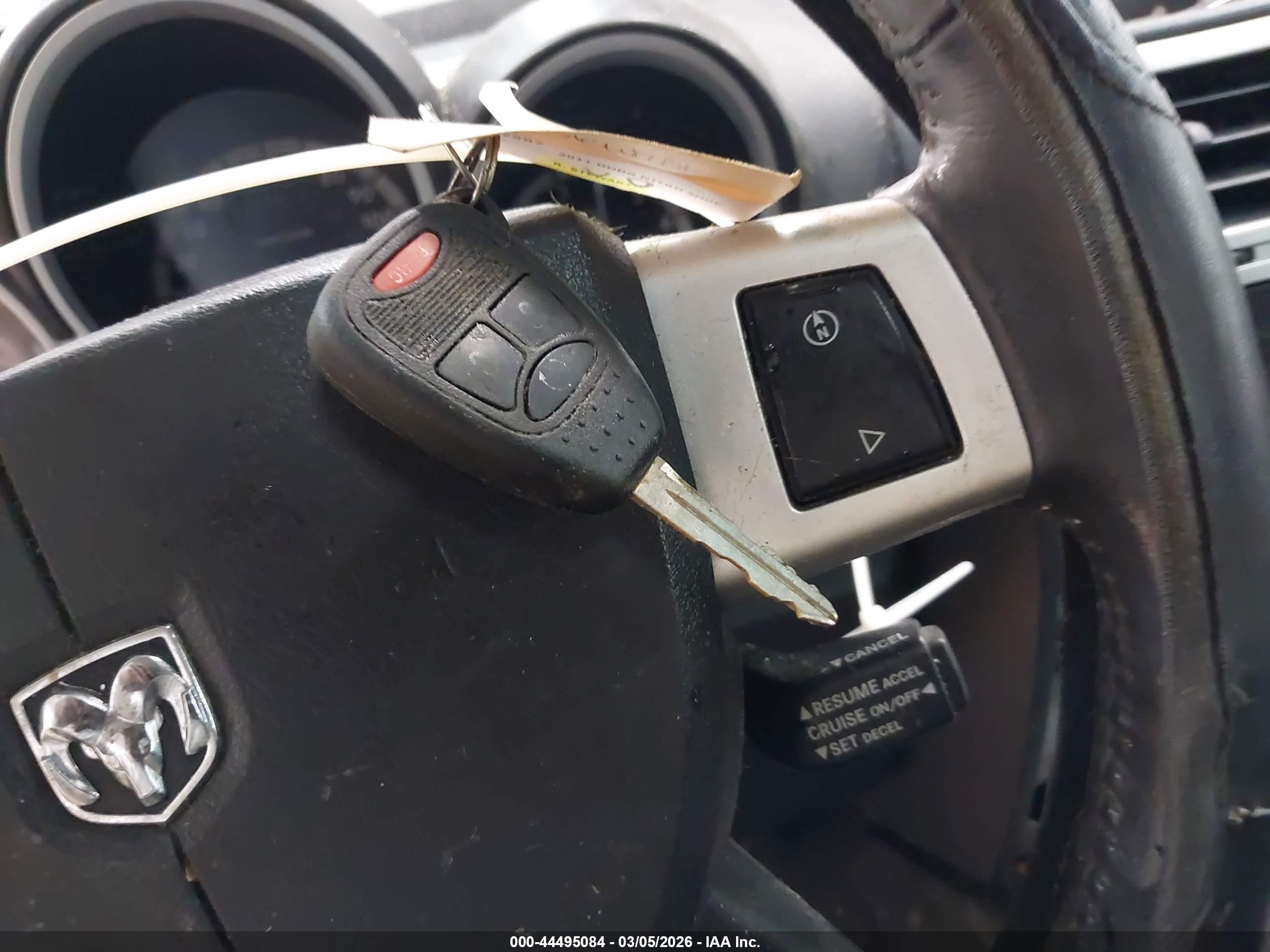 DODGE NITRO image 11
